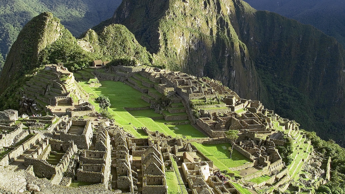 Peru National Flag, History & Facts