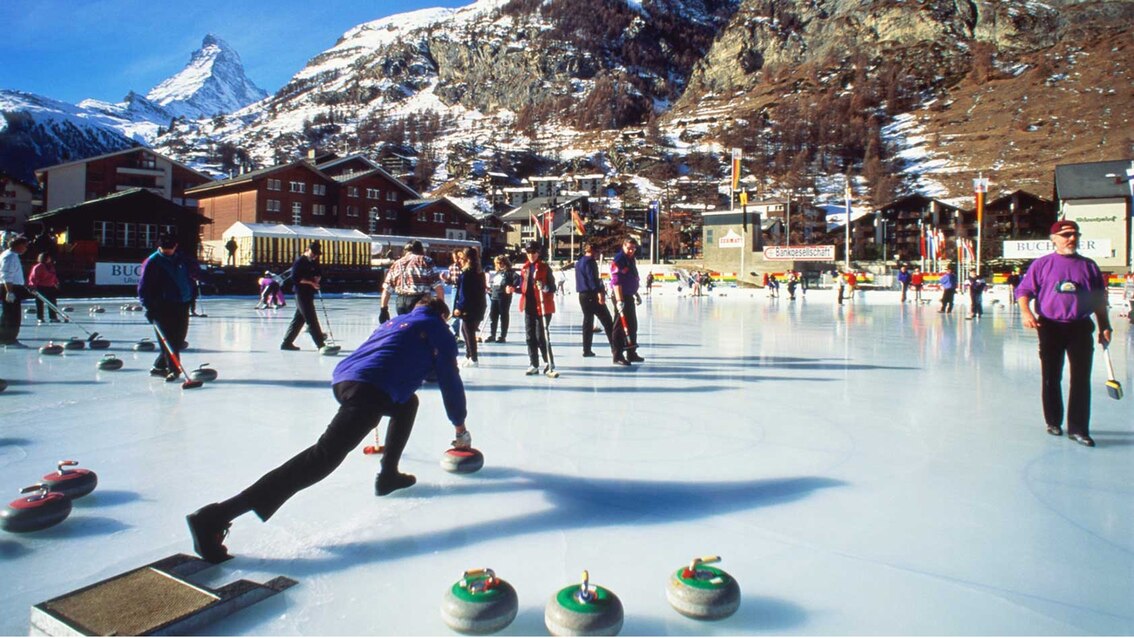 people playing the sport of curling, Switzerland