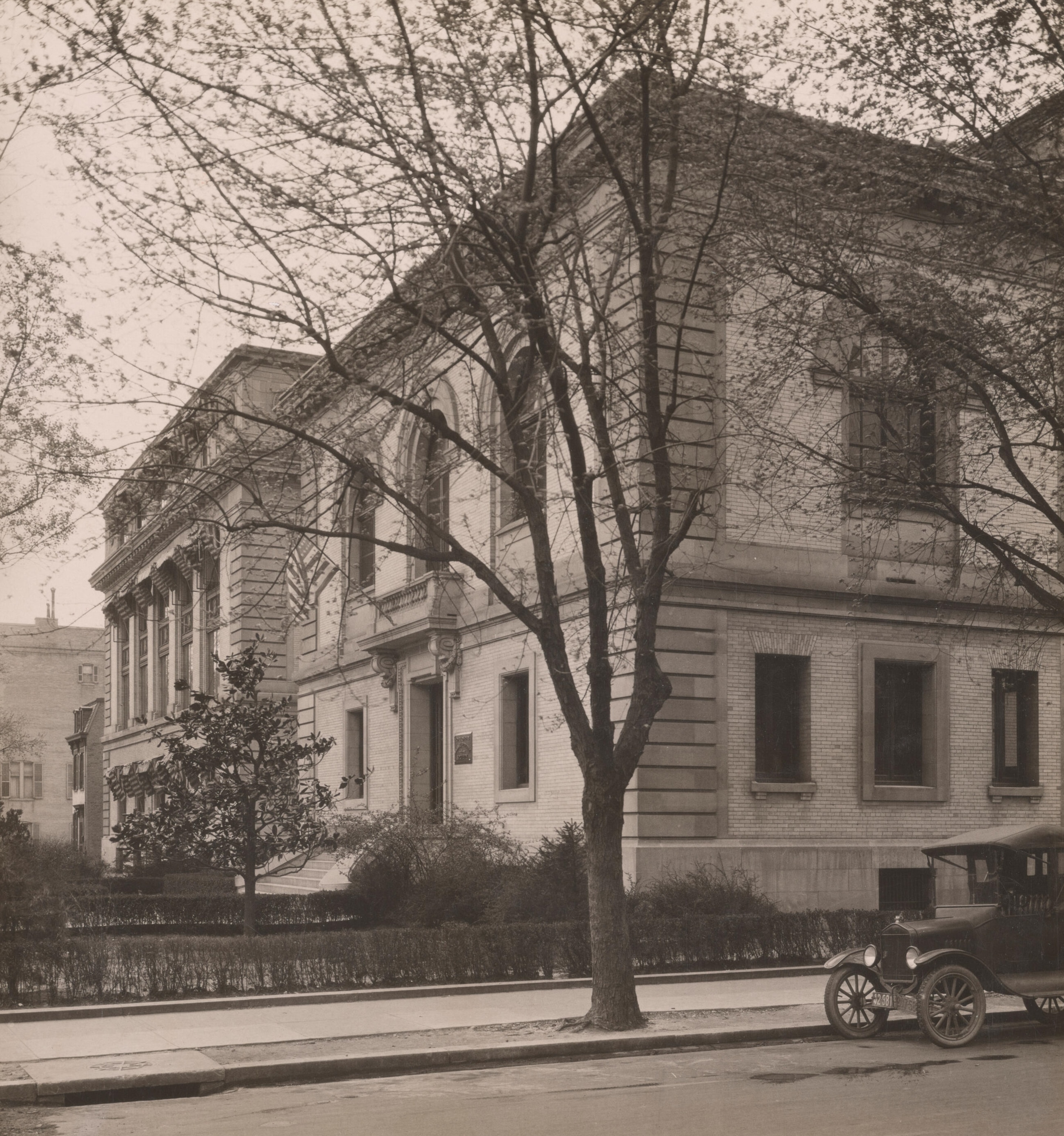 Black-and-white image of the facade of the National Geographic Society headquarters in Washington, D.C.