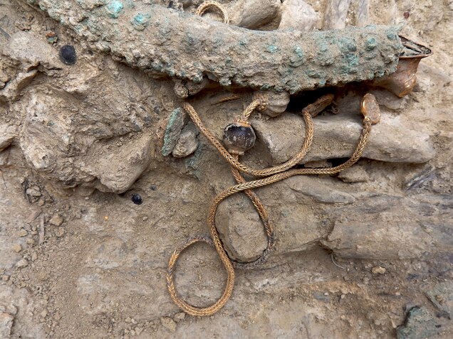 Rare Unlooted Grave Of Wealthy Warrior Uncovered In Greece