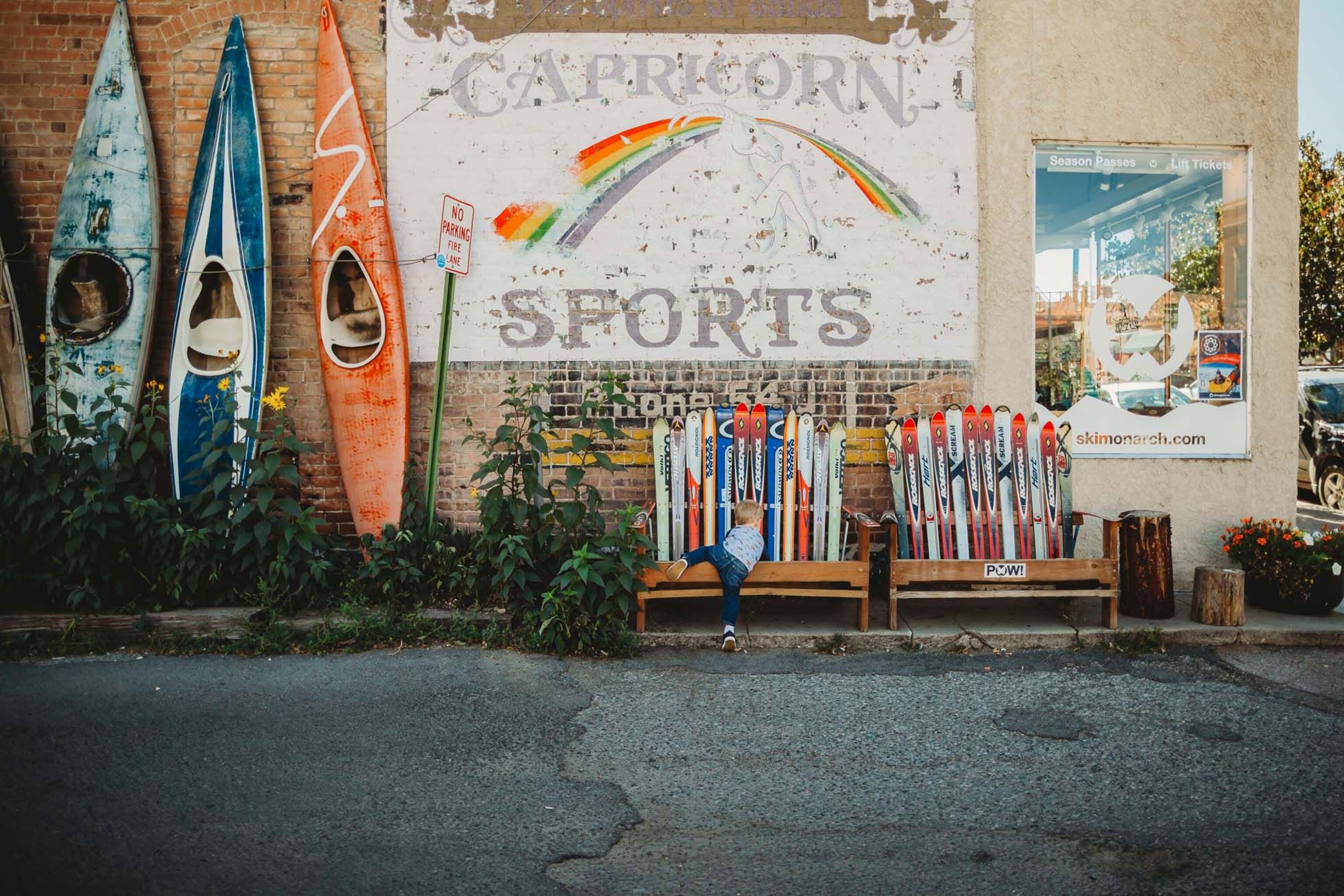 a colorful alley way