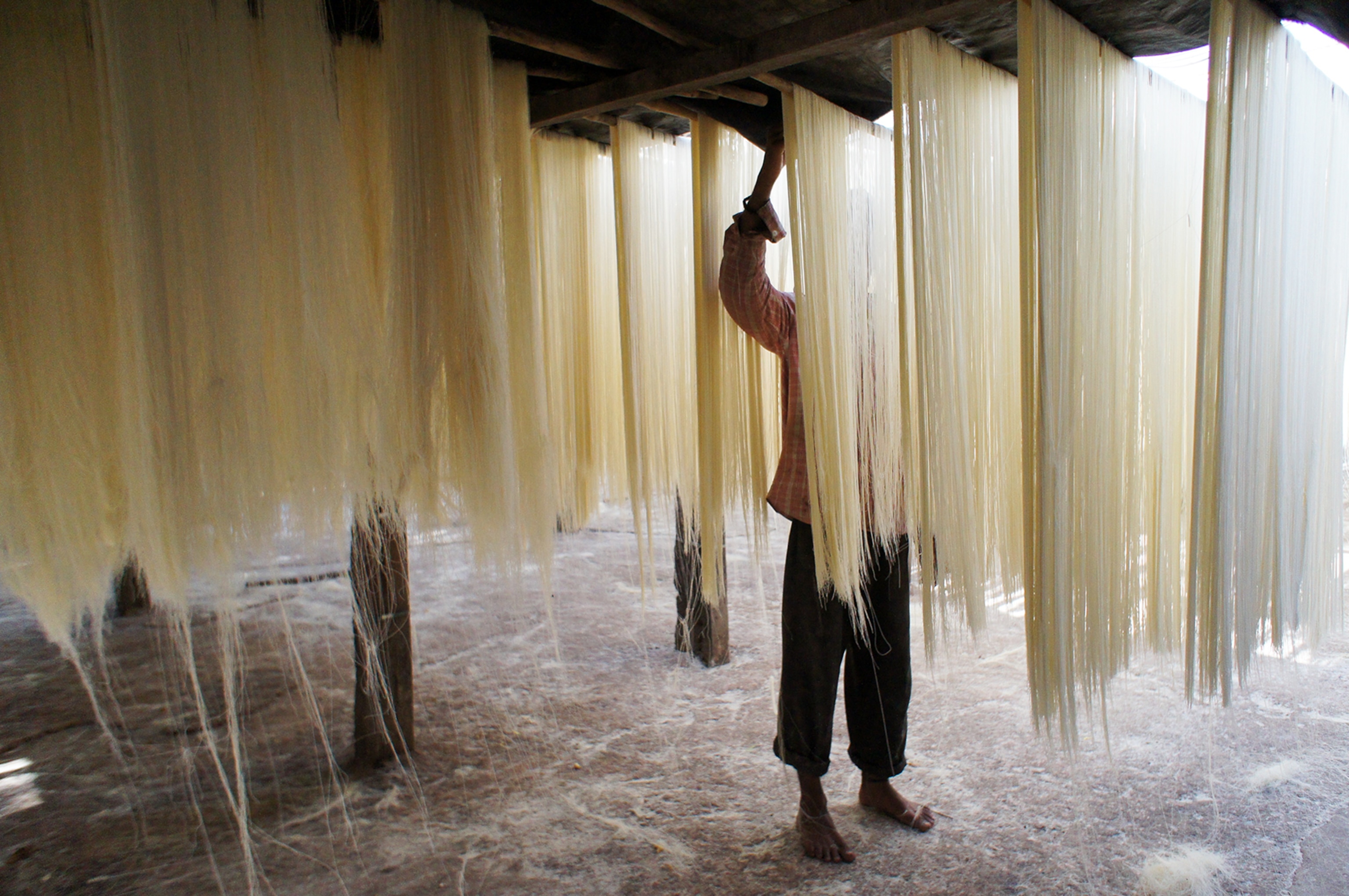 people making vermicelli in Hyderabad.