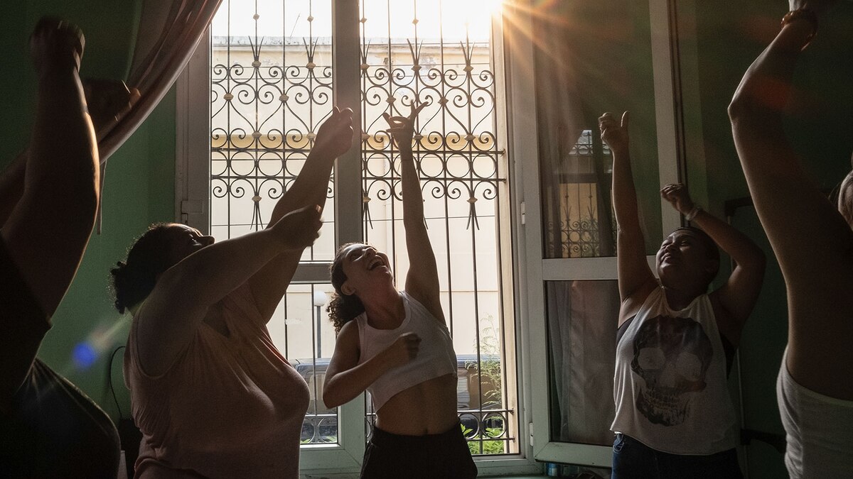 Theater troupe carves out healing path by tackling unspoken taboos - Vimarsana News