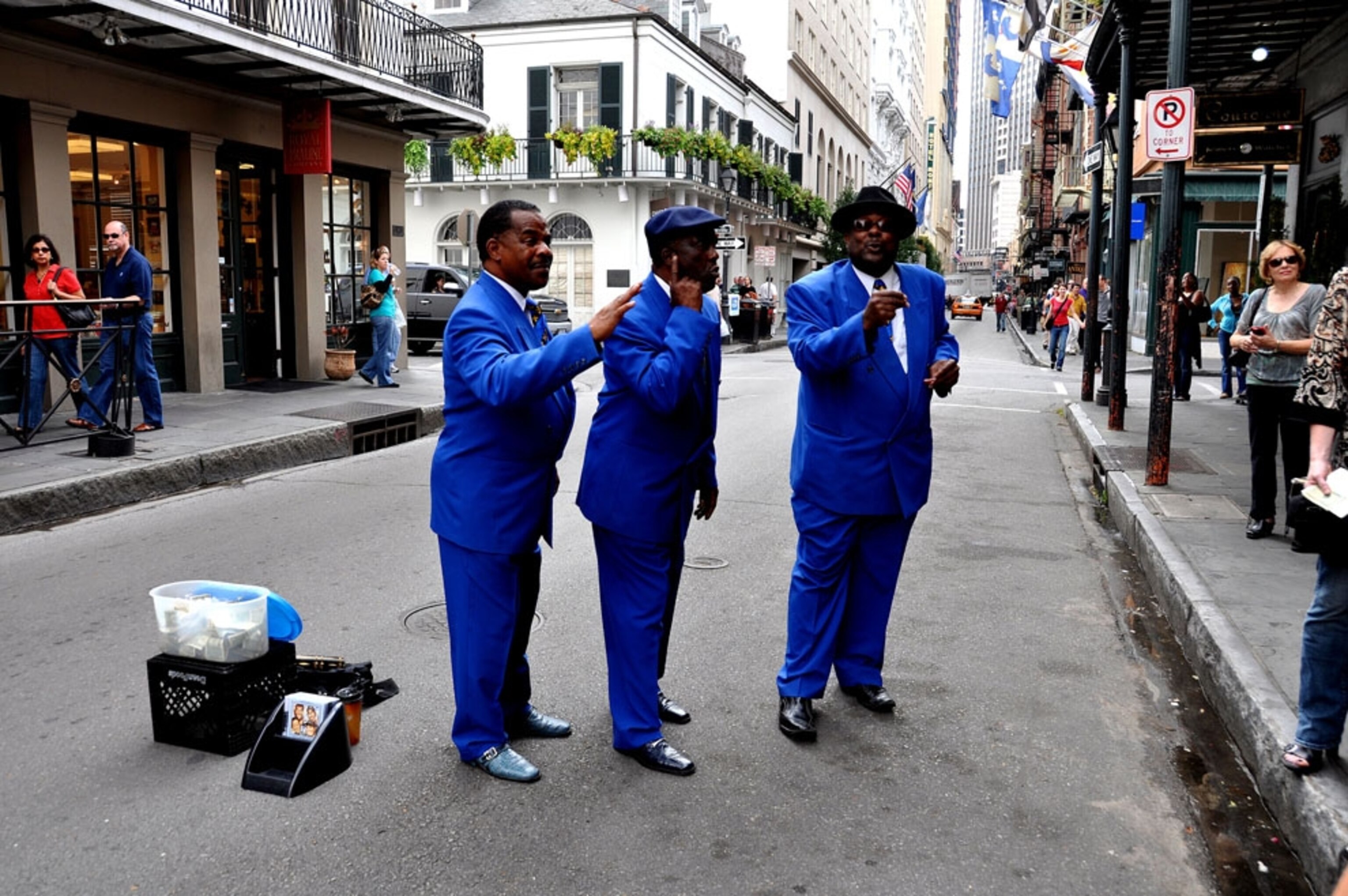 Street performers on Royal Street in the French Quarter, New Orleans