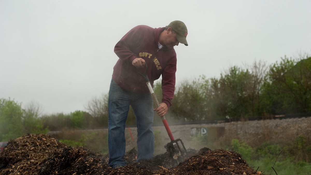 How to Start Composting | Reviews by Wirecutter, image size:1200x675