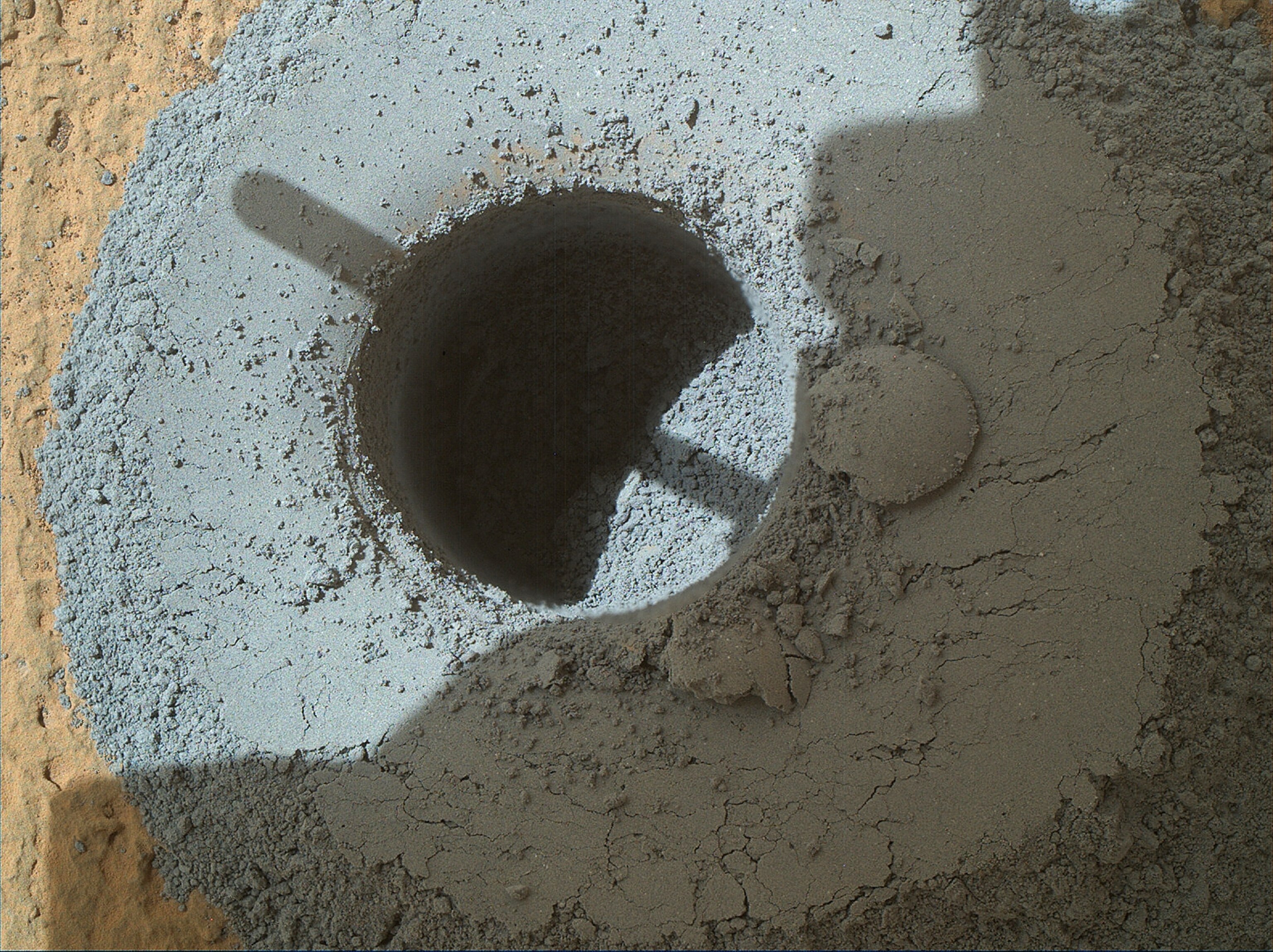 Hole at 'Telegraph Peak' Drilled by Mars Rover Curiosity