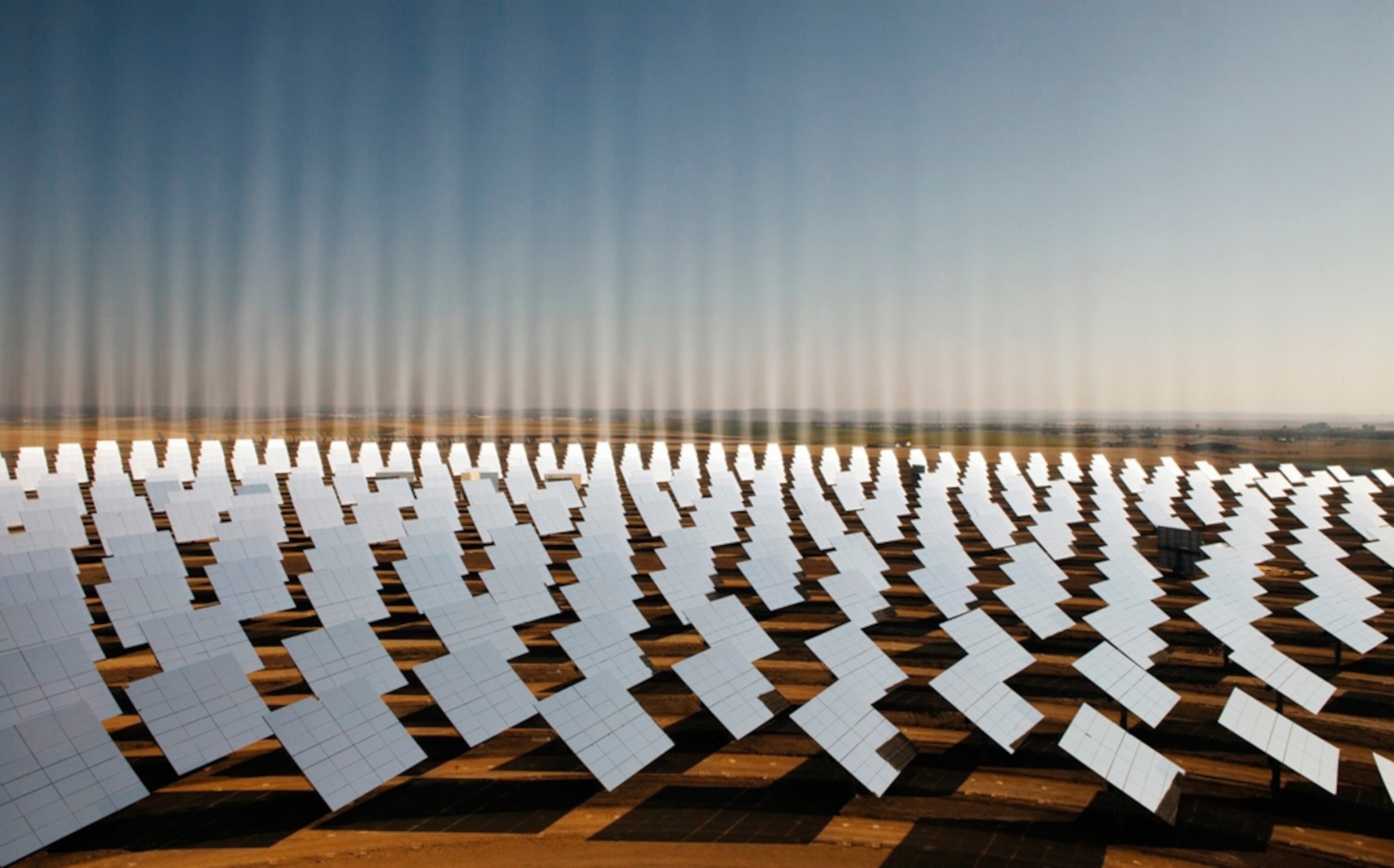 Rows of mirrors at the PS10 solar plant