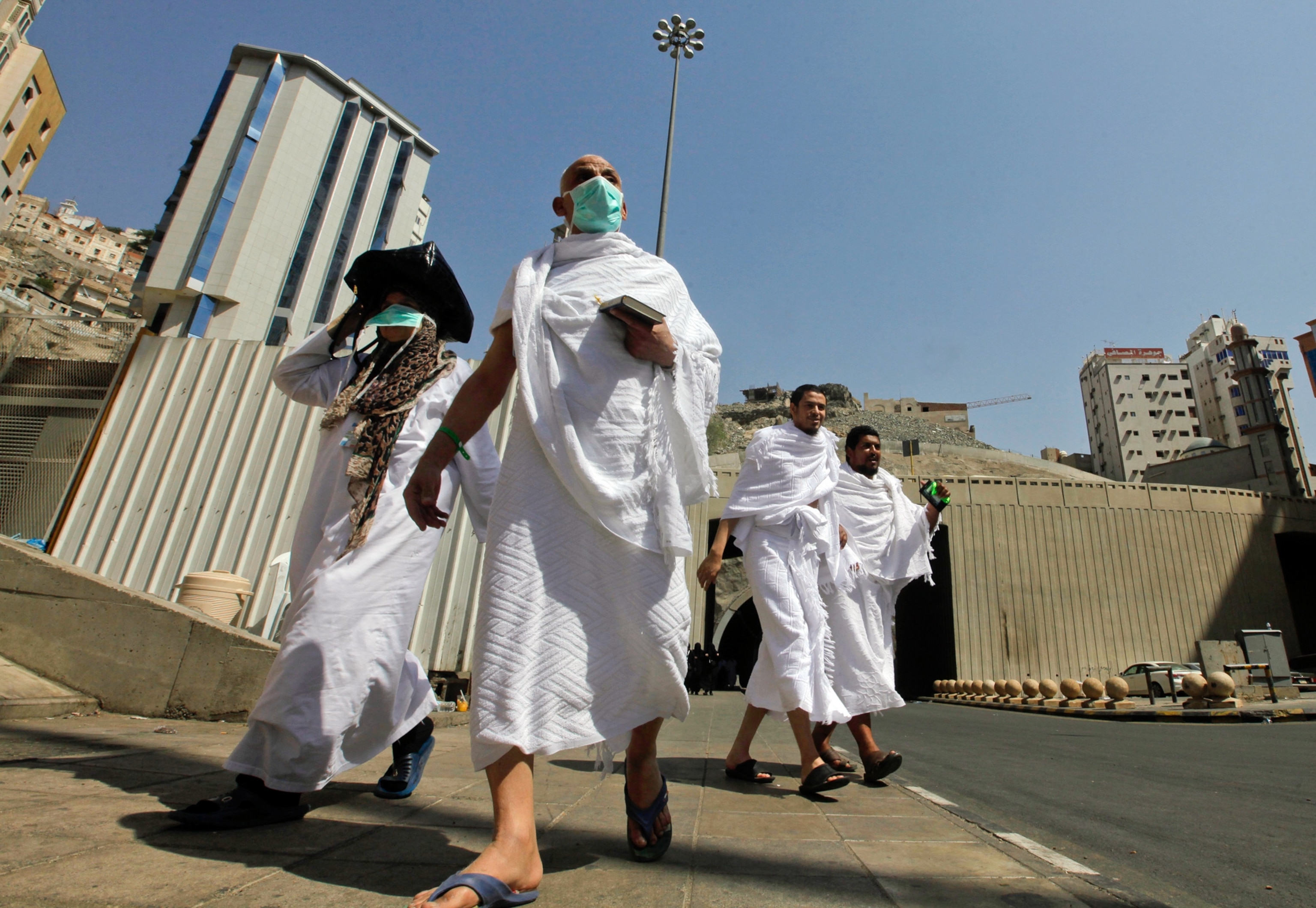 hajj pilgrims walking.