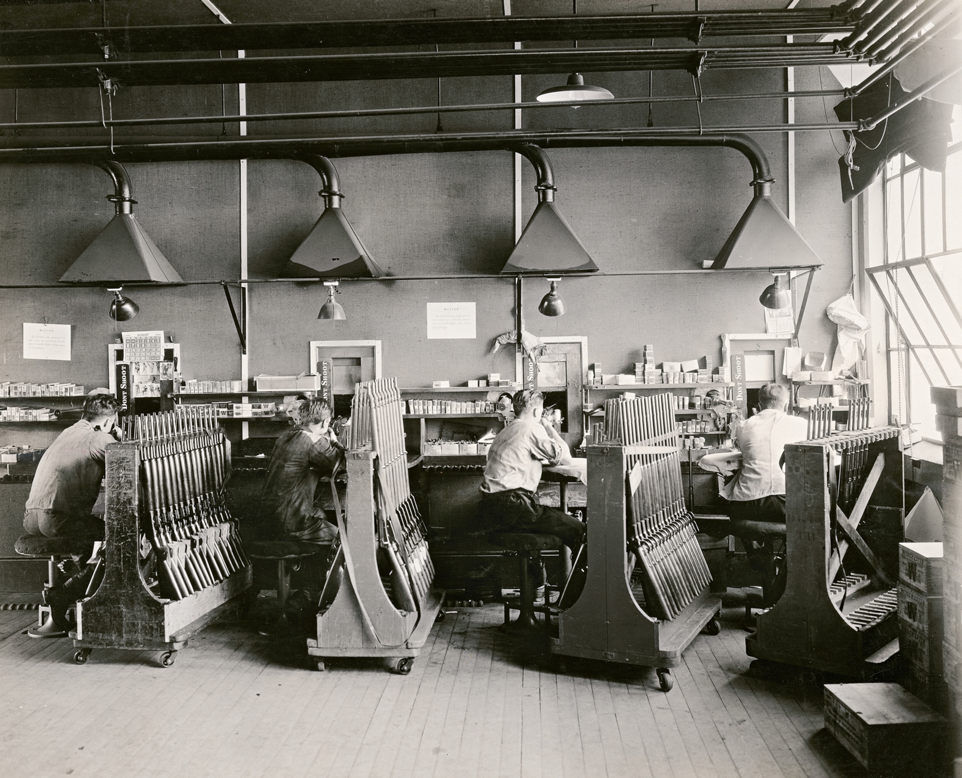 workers at the Winchester Repeating Arms Company in New Haven, Connecticut, in 1916