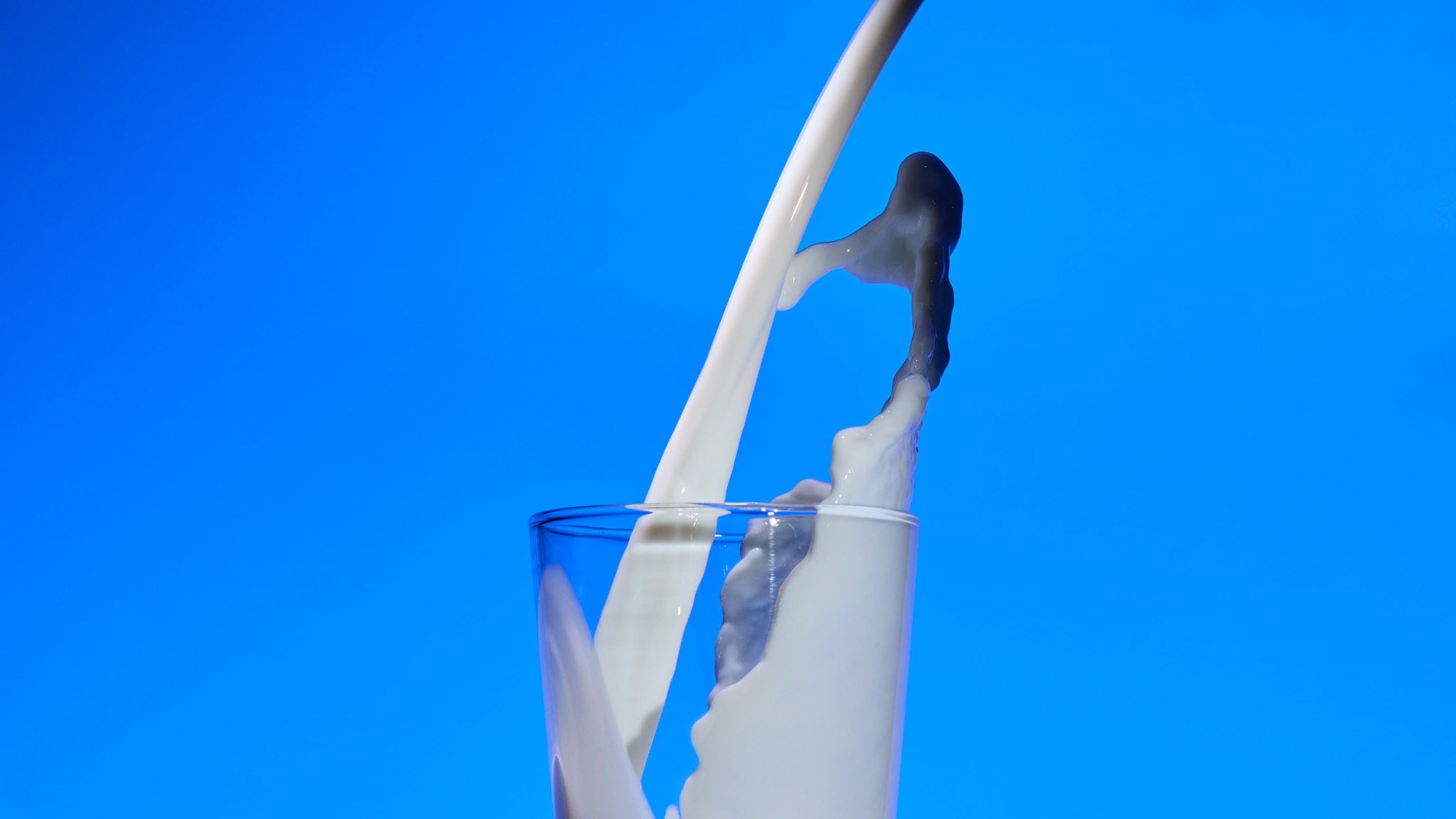 What’s the healthiest type of milk? Here’s how they compare.