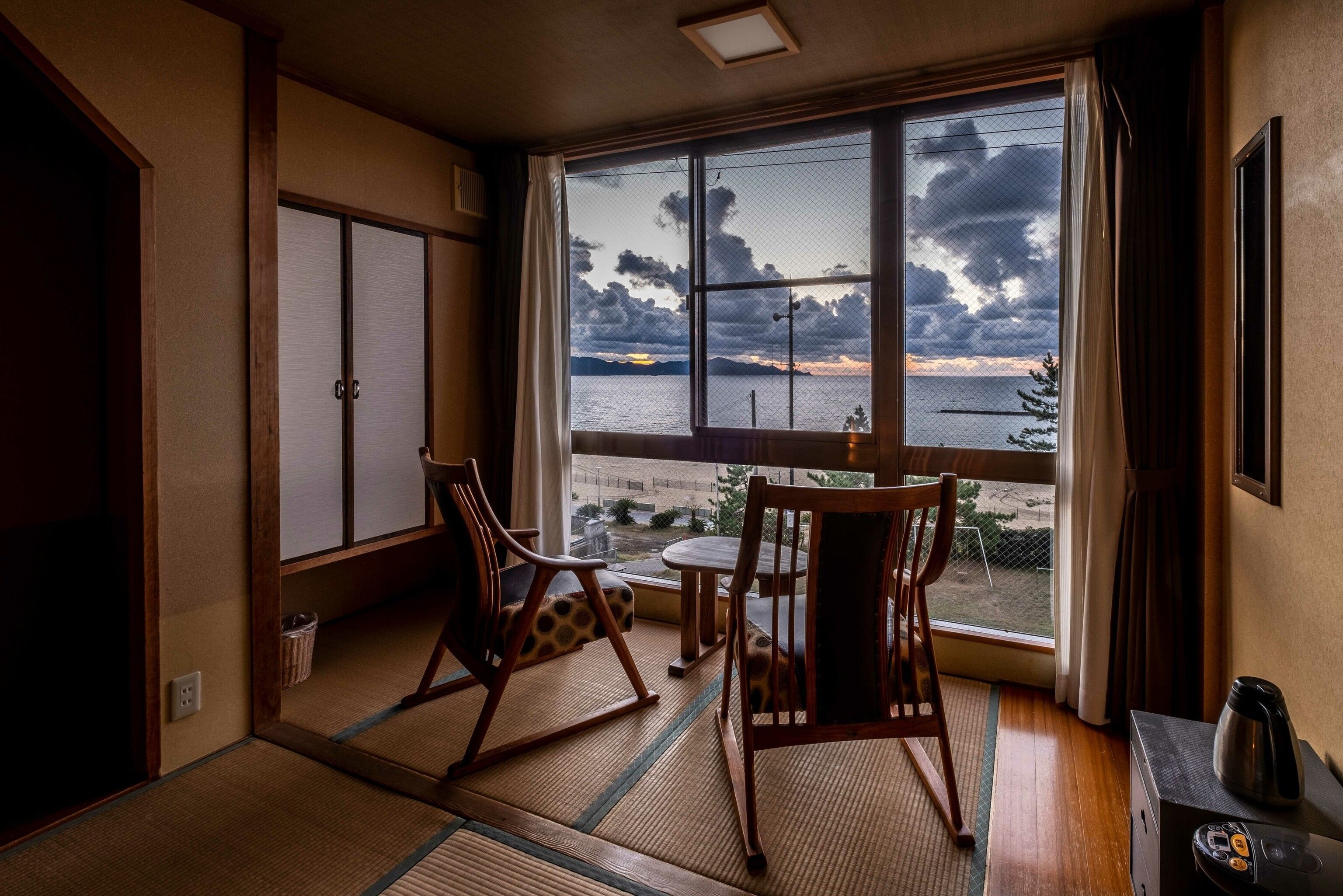 A room with a sea view.