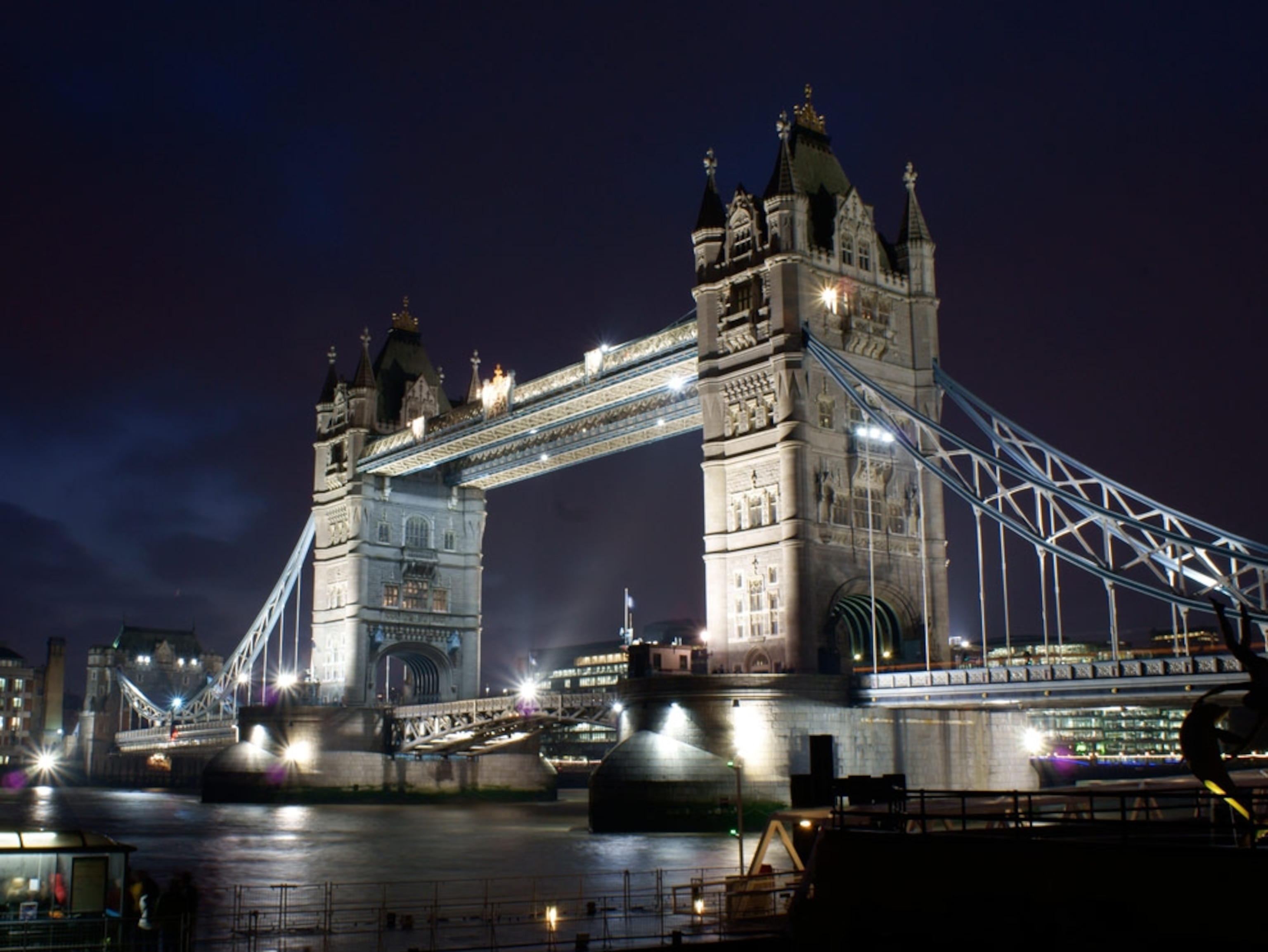 London's Tower Bridge at night