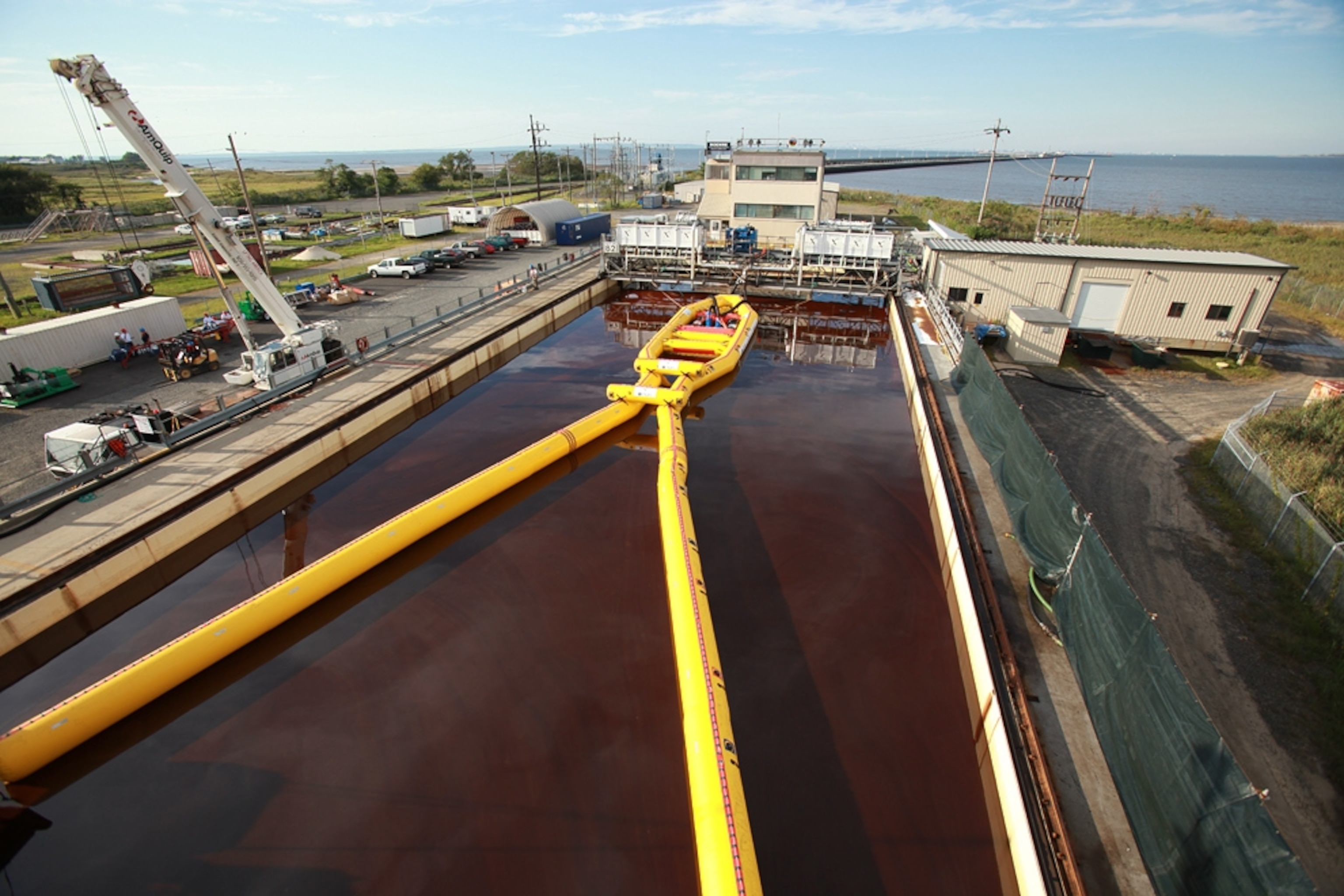 Pictures X PRIZE Oil Cleanup X CHALLENGE