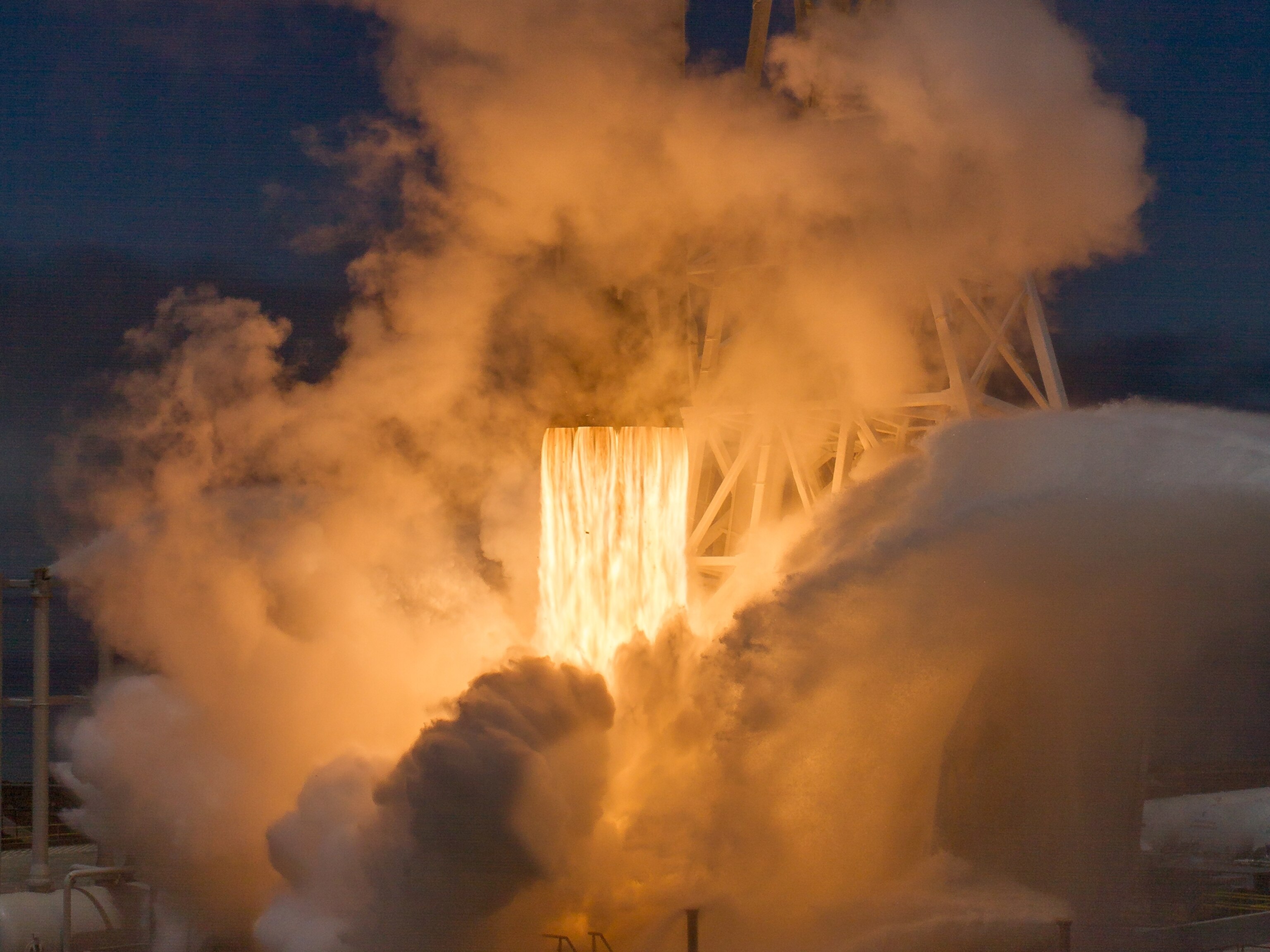 Rockets and rocket launches information and facts