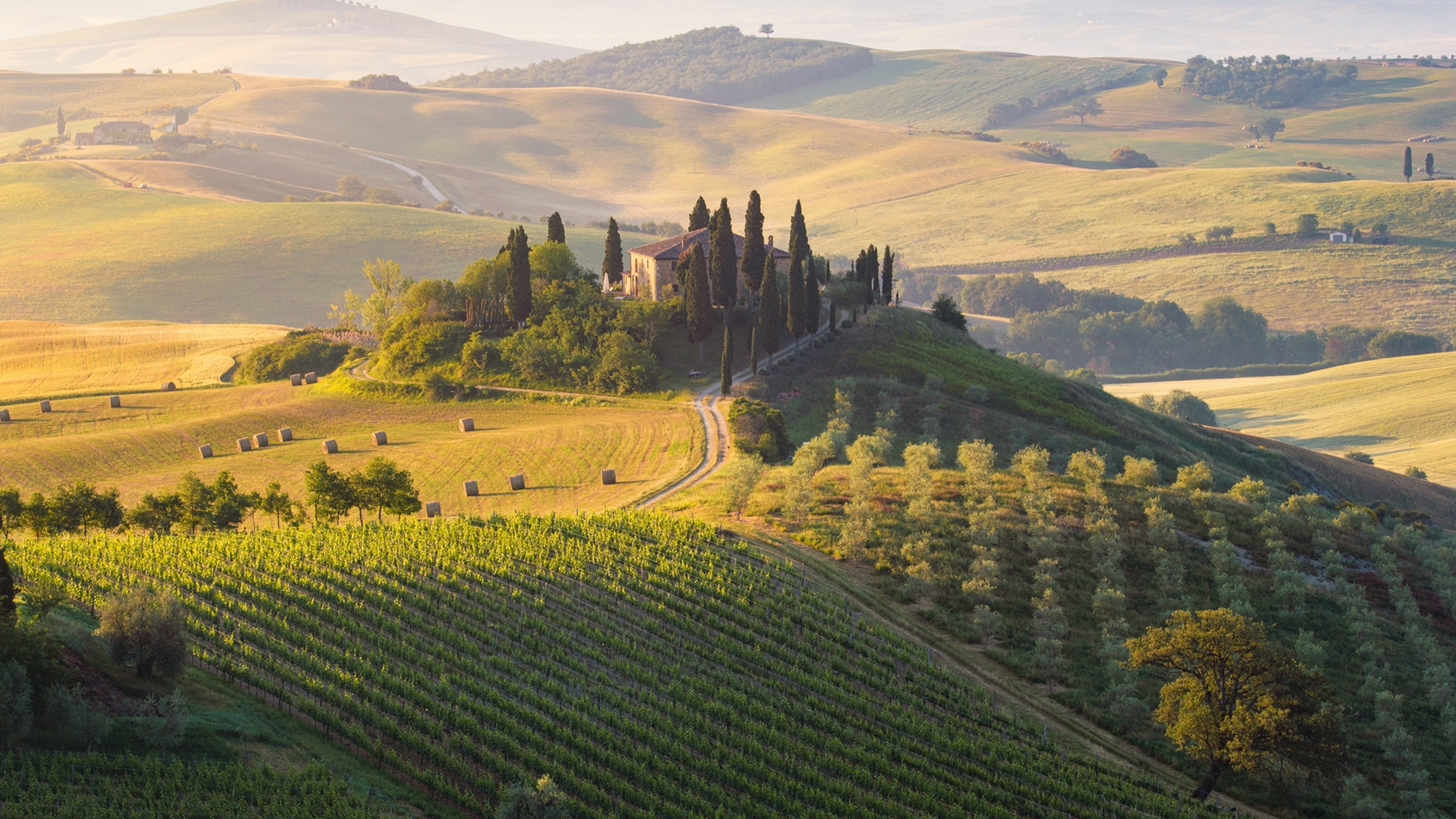 Is This the Most Glamorous Way to Travel Through Italy?