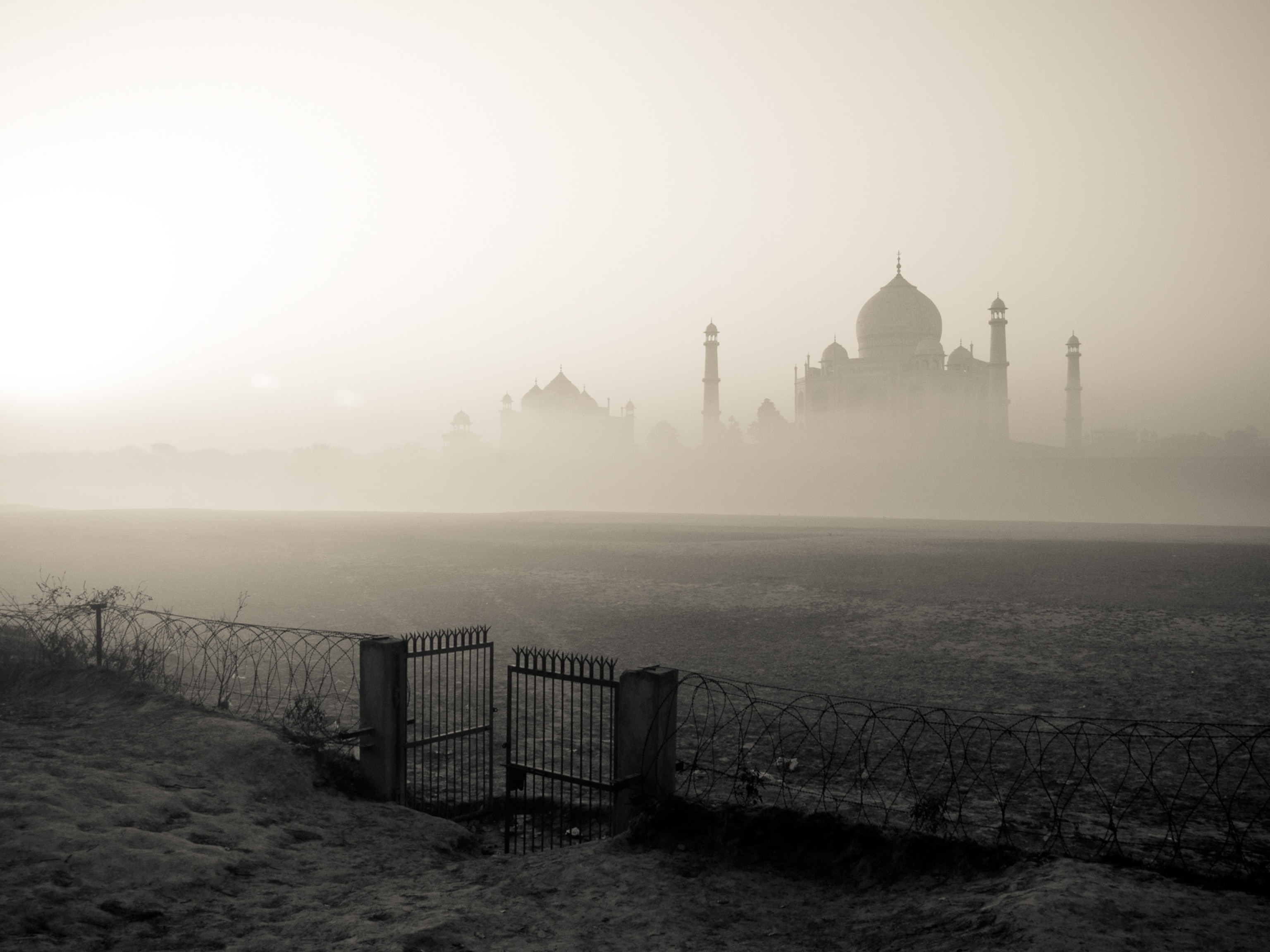 Taj Mahal picture: India's famous mausoleum in one of the best pictures of May 2012
