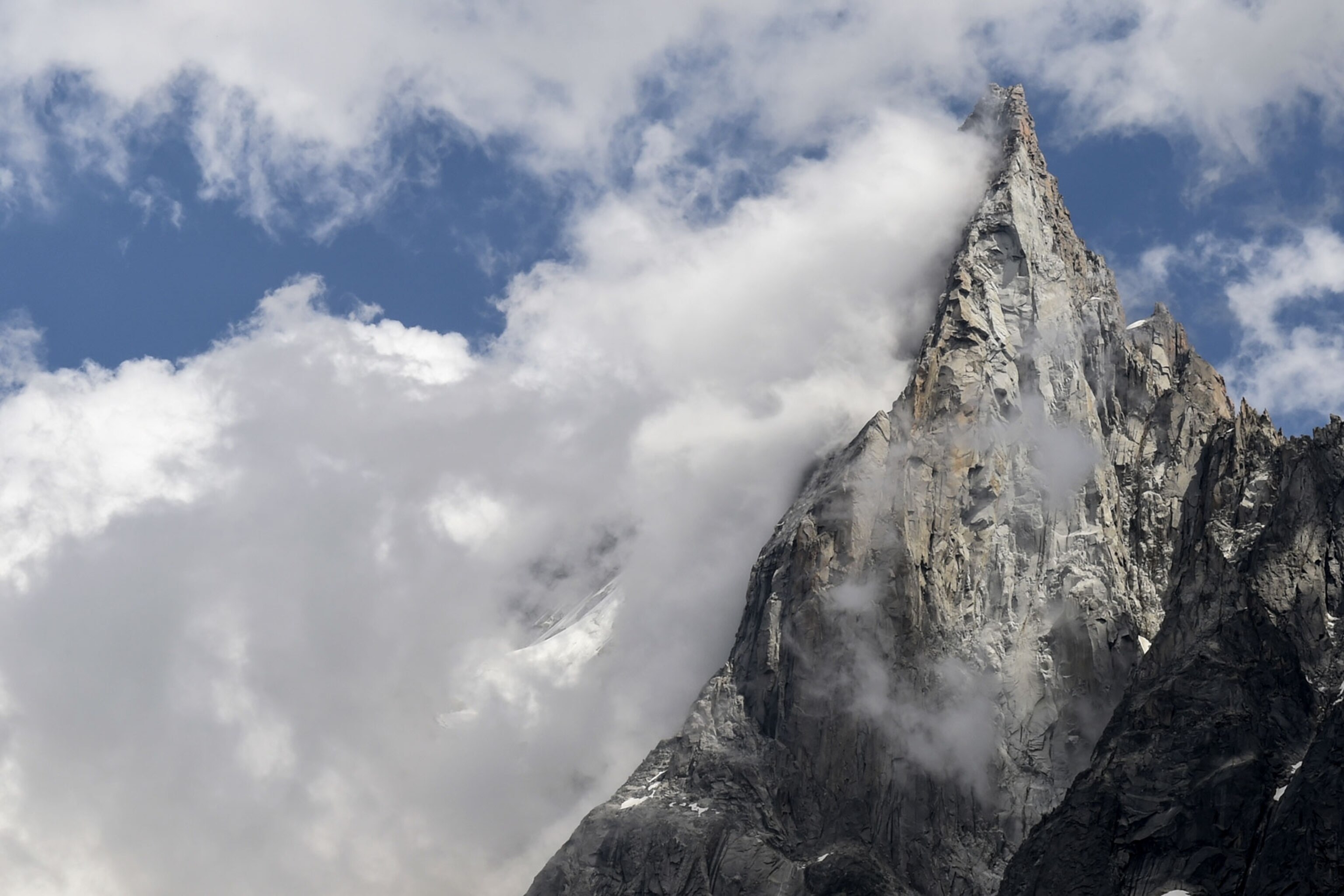the peak of Petit Dru in France
