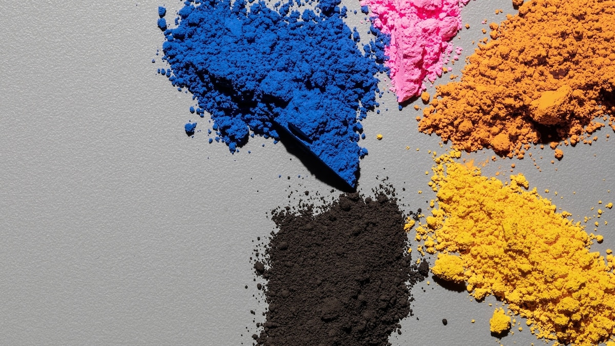Bluer blues and blacker blacks? How science is enhancing colors