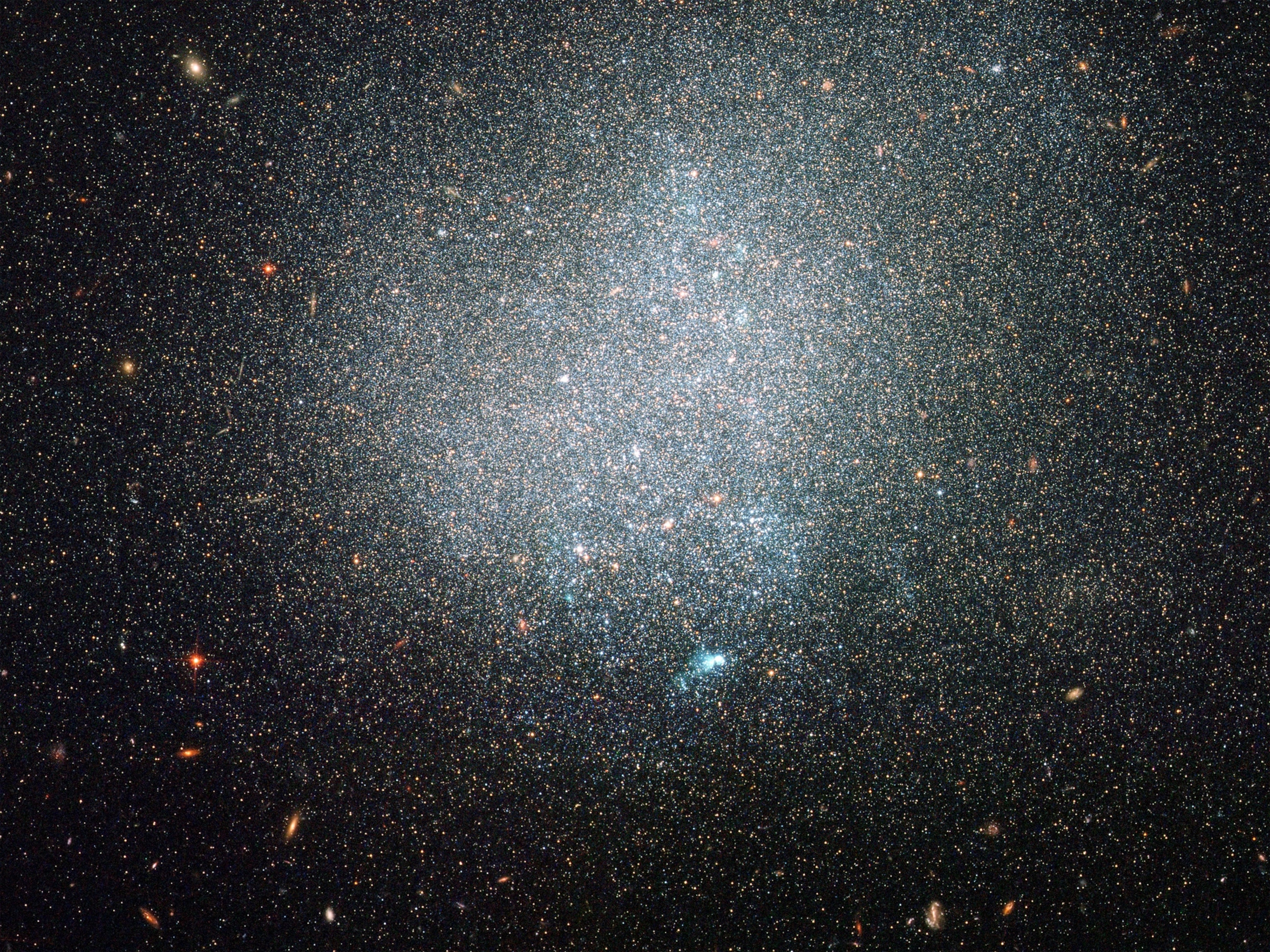 Dwarf galaxy - one of the week's best space pictures