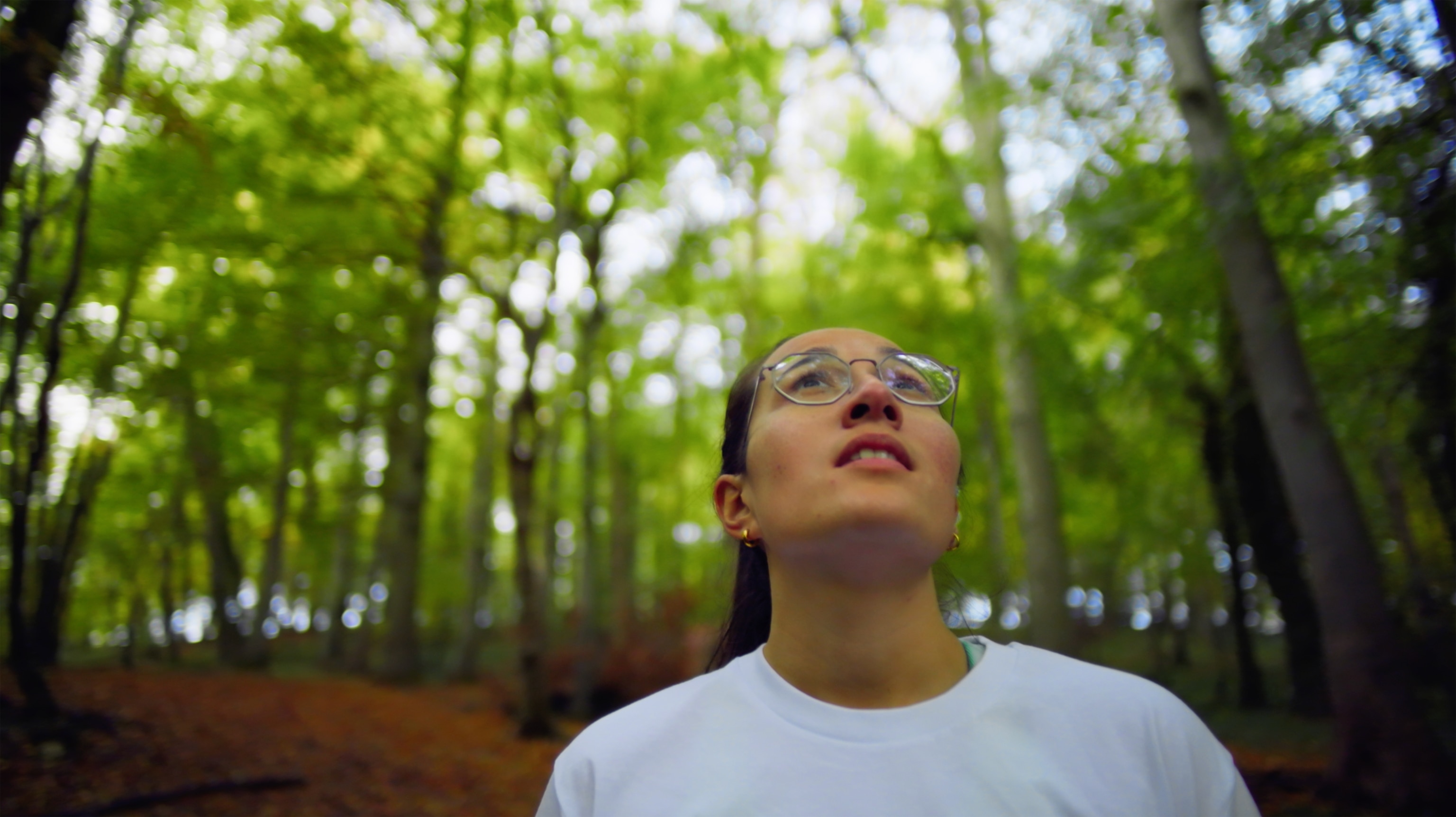 Ava Martinez-Lambert is part of a community of women and non-binary runners keen to move their sport from concrete roads to earthy trails, protecting urban green spaces so that cities become places of adventure.