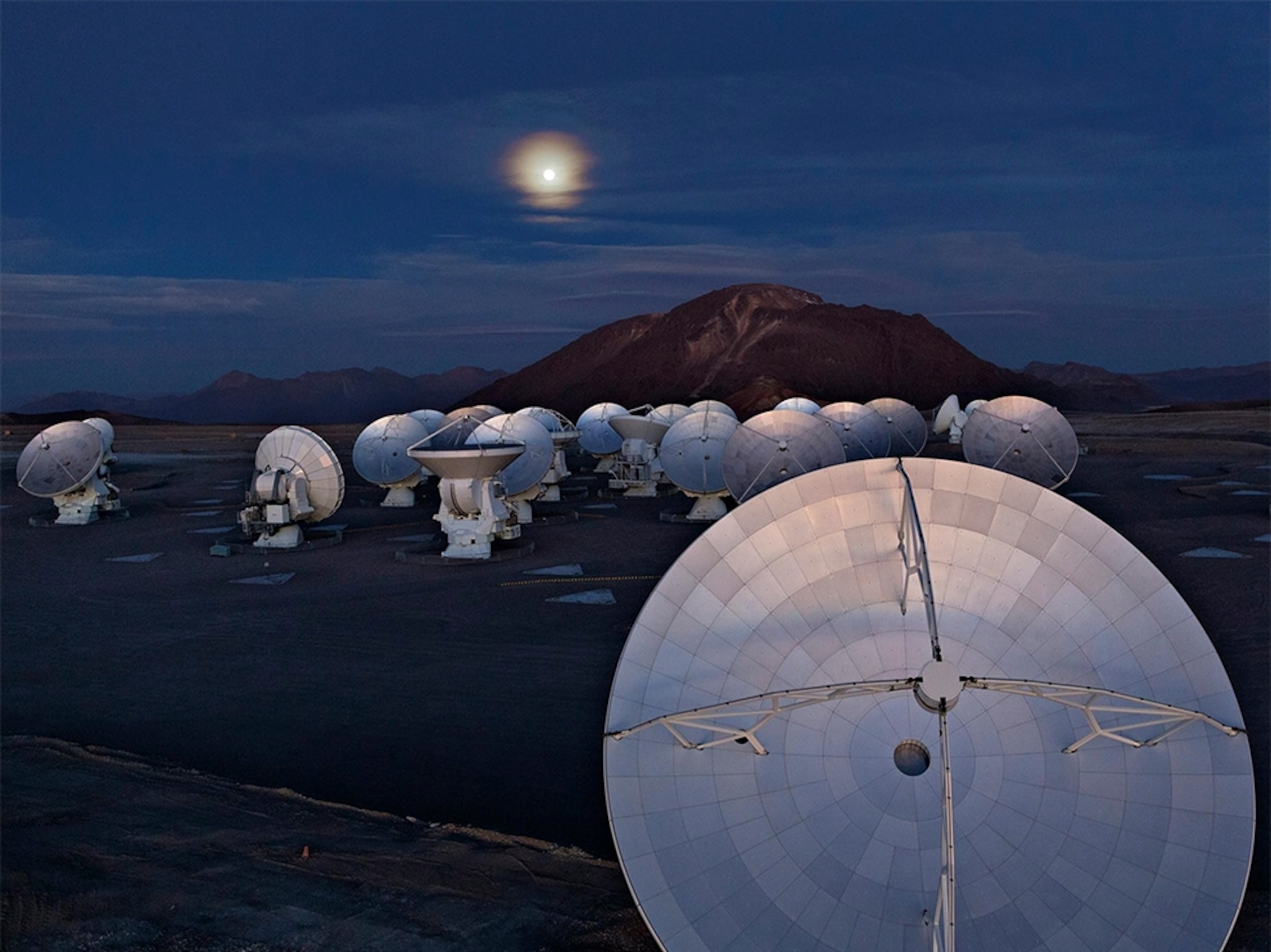 the ALMA array in Chile