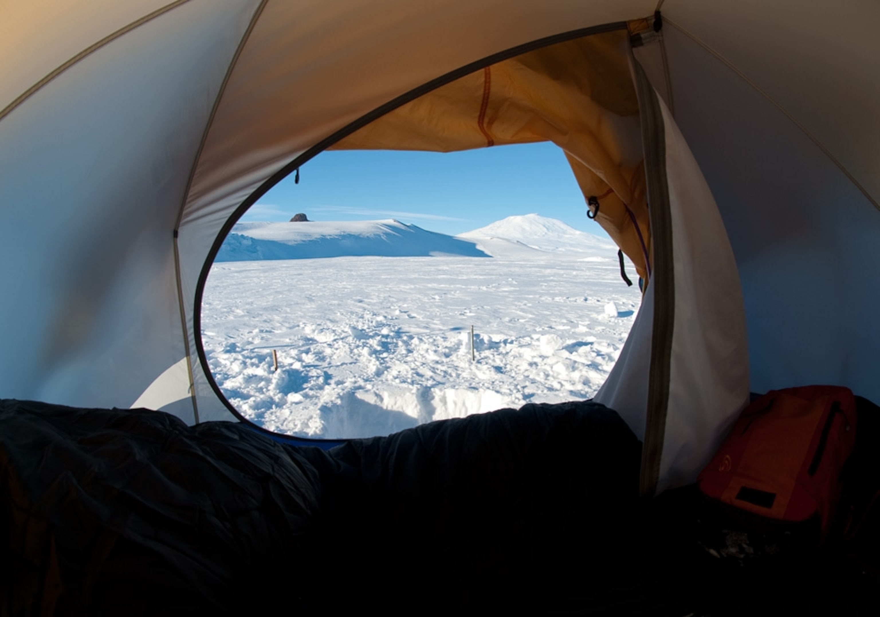 the Ross Ice Shelf and volcano in Antarctica