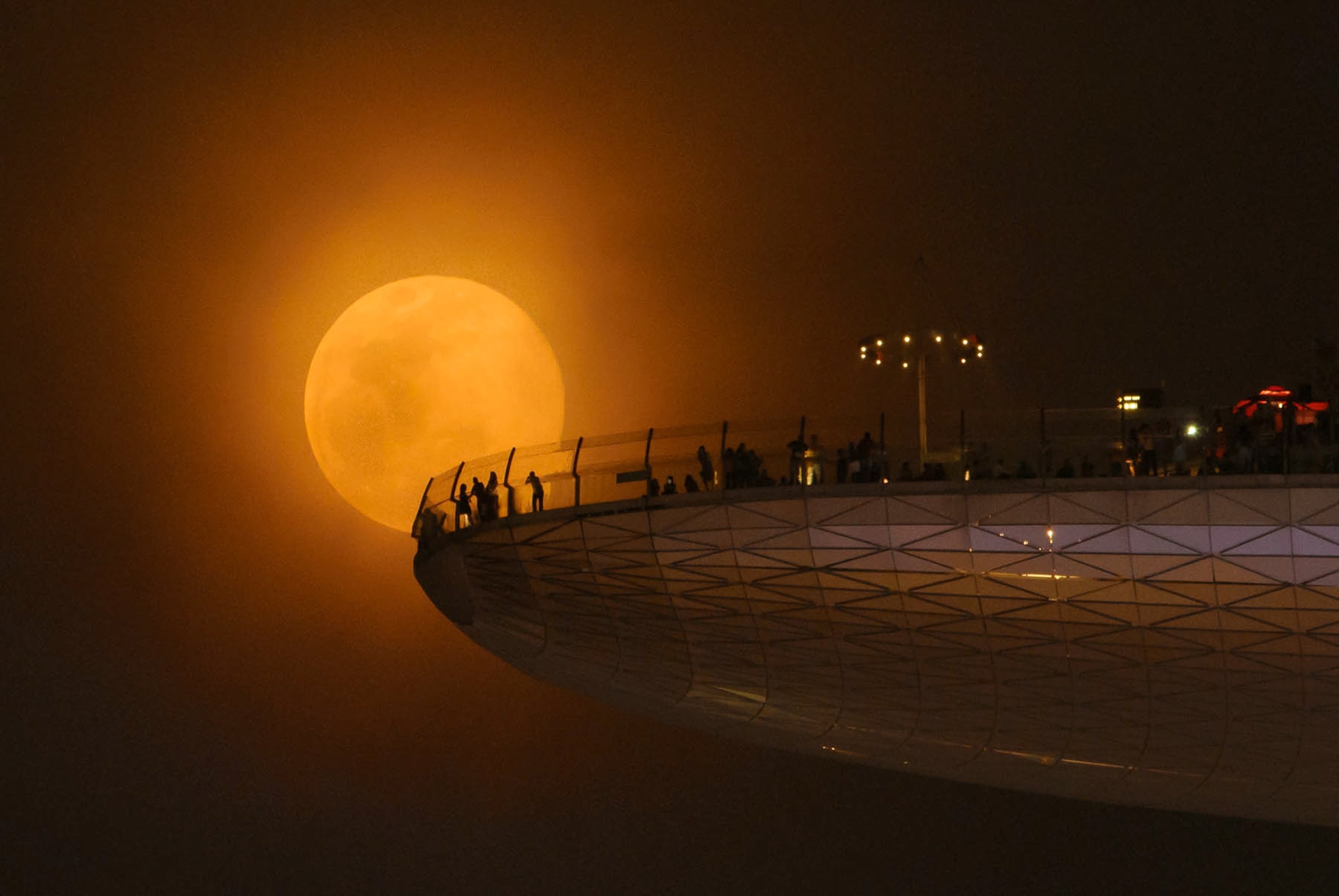 supermoon in Marina Bay Sands Skypark, Singapore