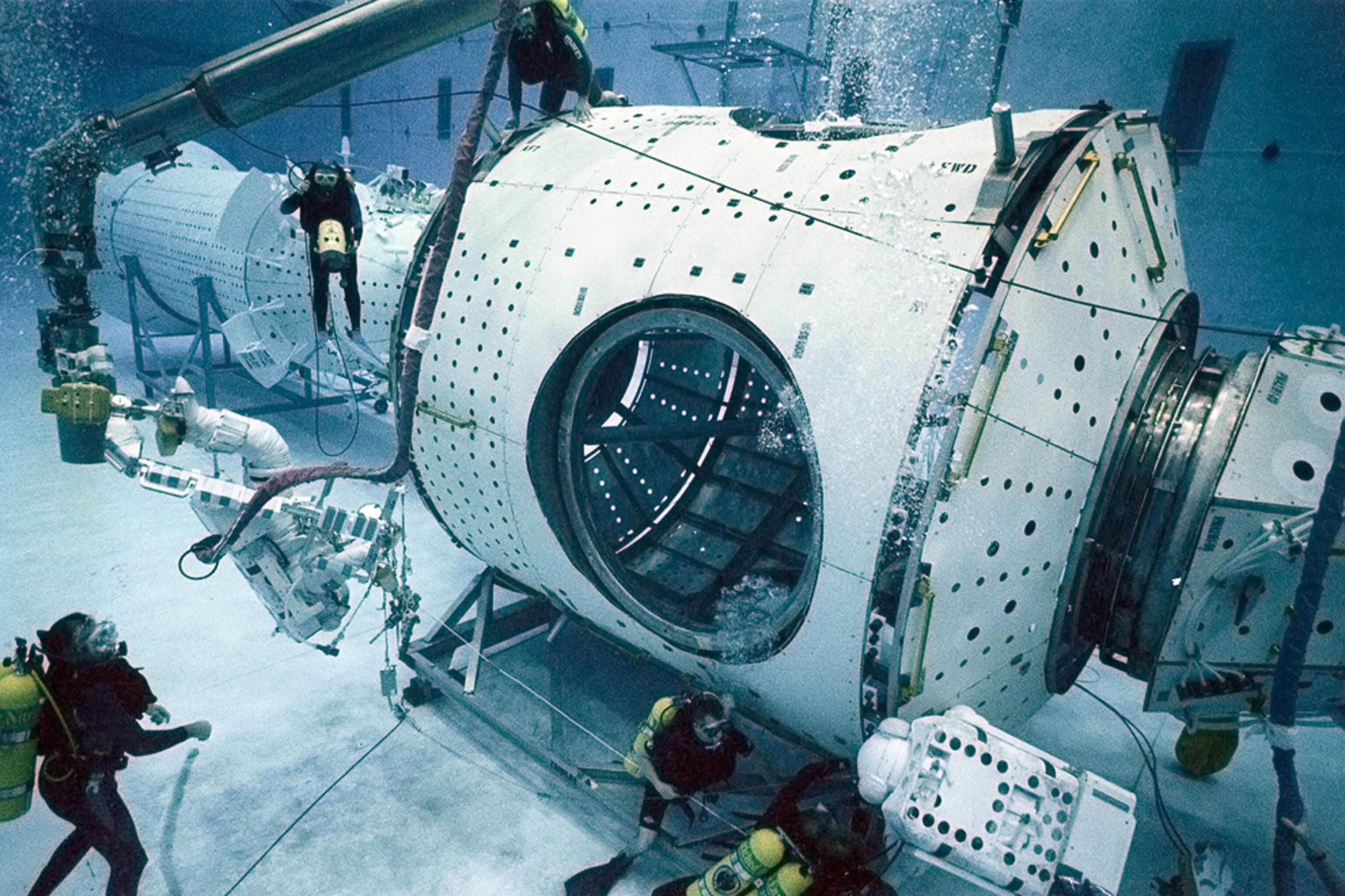 The Most Unforgettable Space Shuttle Pictures
