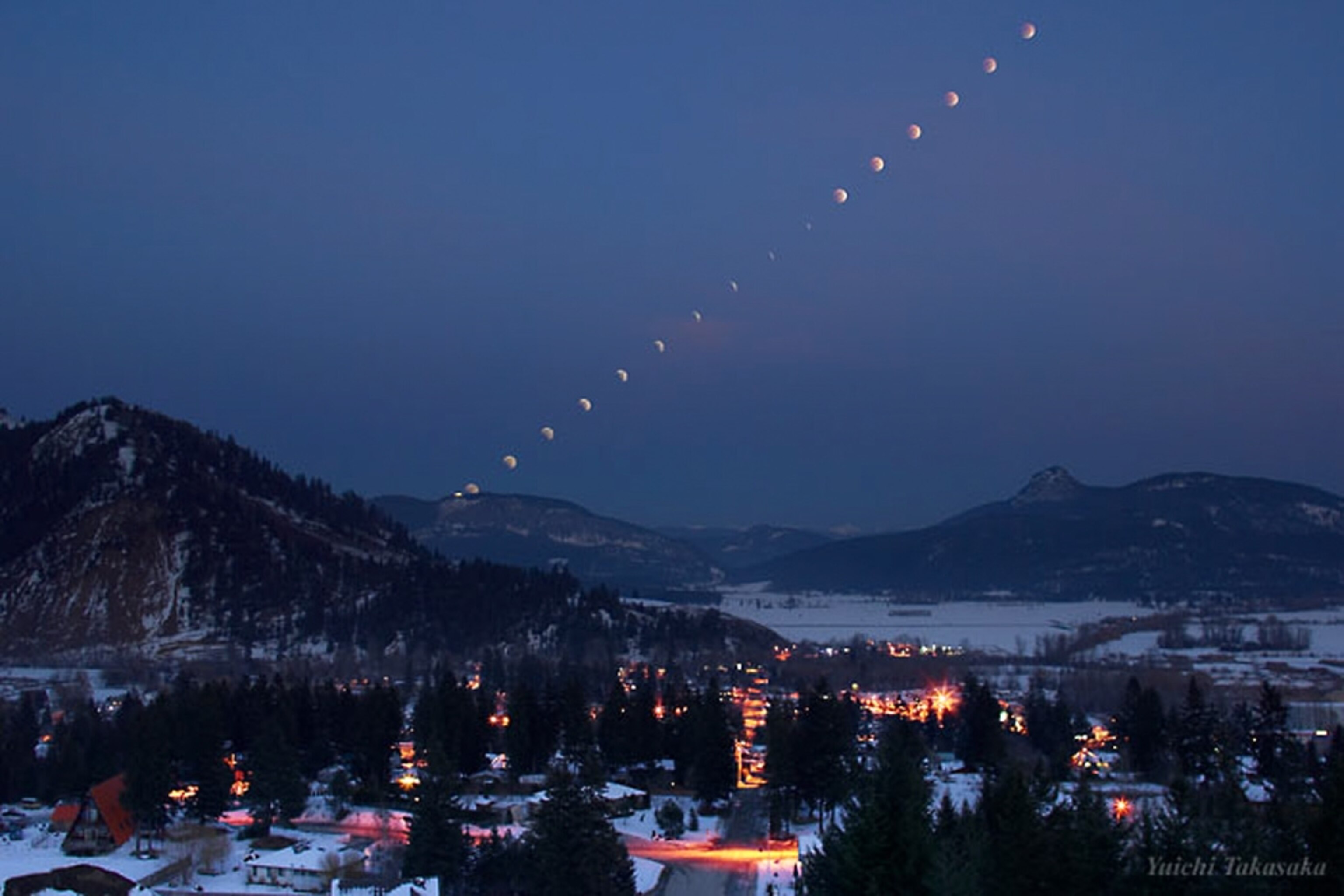 Lunar eclipse picture: a sequence of moon eclipse stages over British Columbia