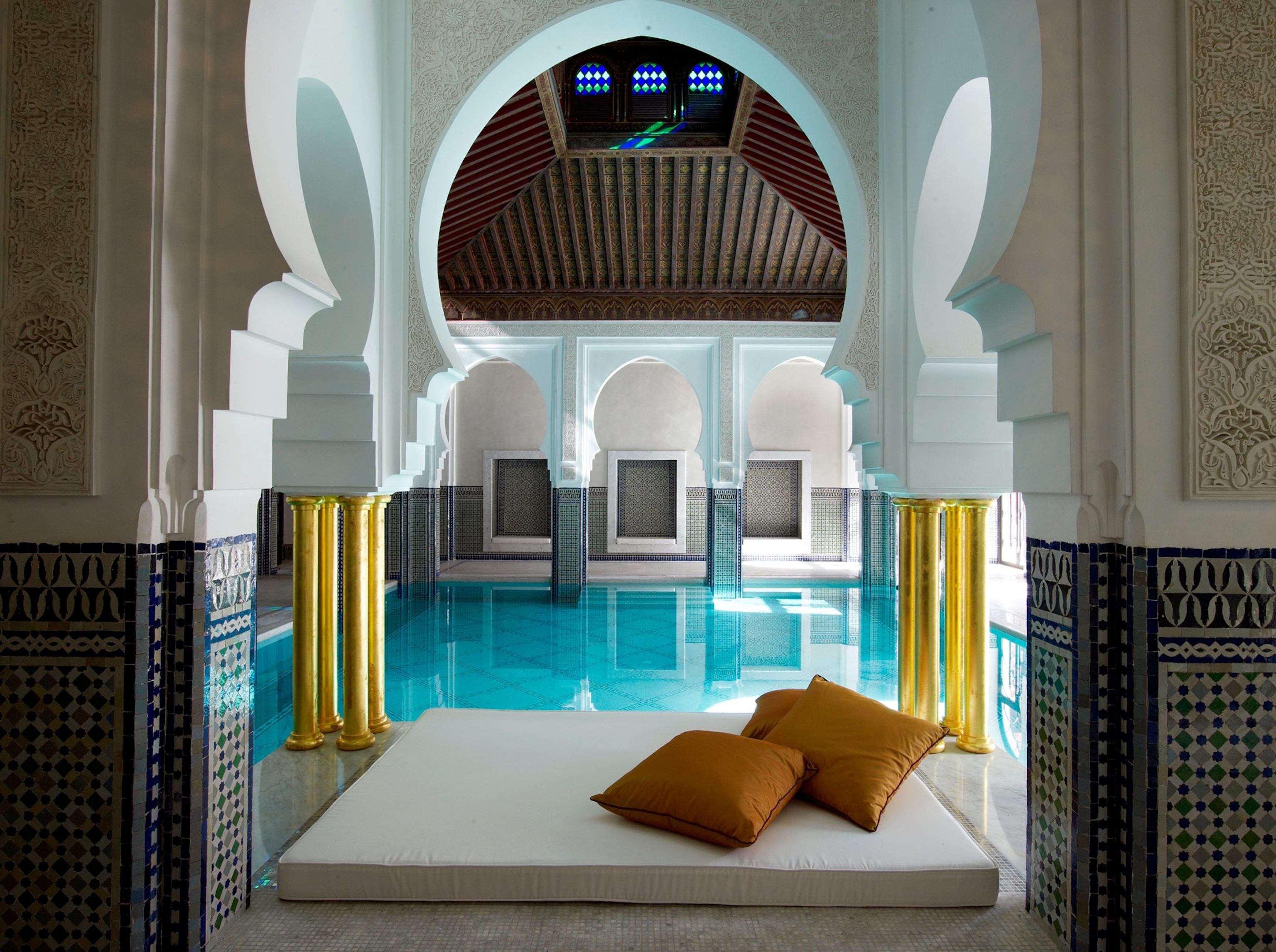 https://i.natgeofe.com/n/20988d2f-79f8-44fa-81e3-fe14389407bd/hammam-mamounia-marrakech-morocco.jpg?utm_source=chatgpt.com
