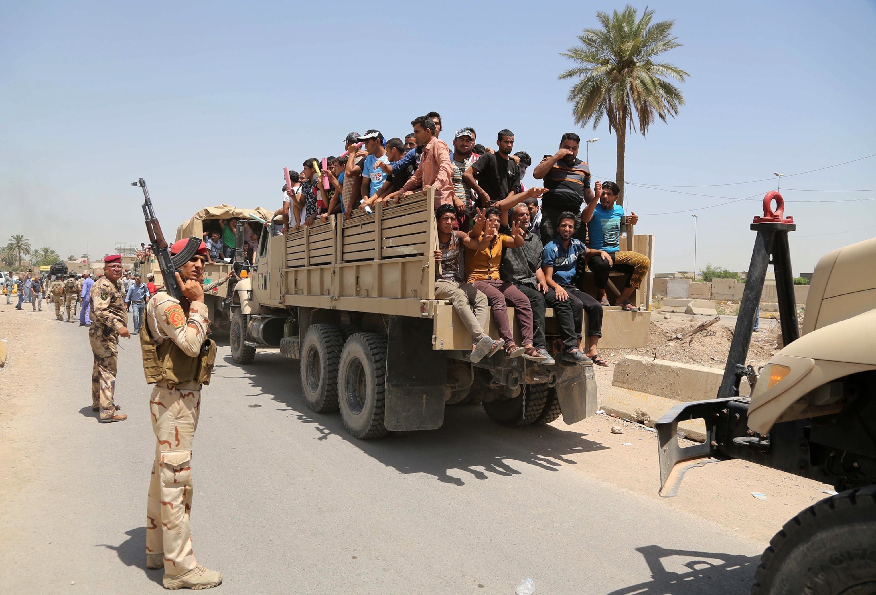 Iraqi Shiite tribal fighters.