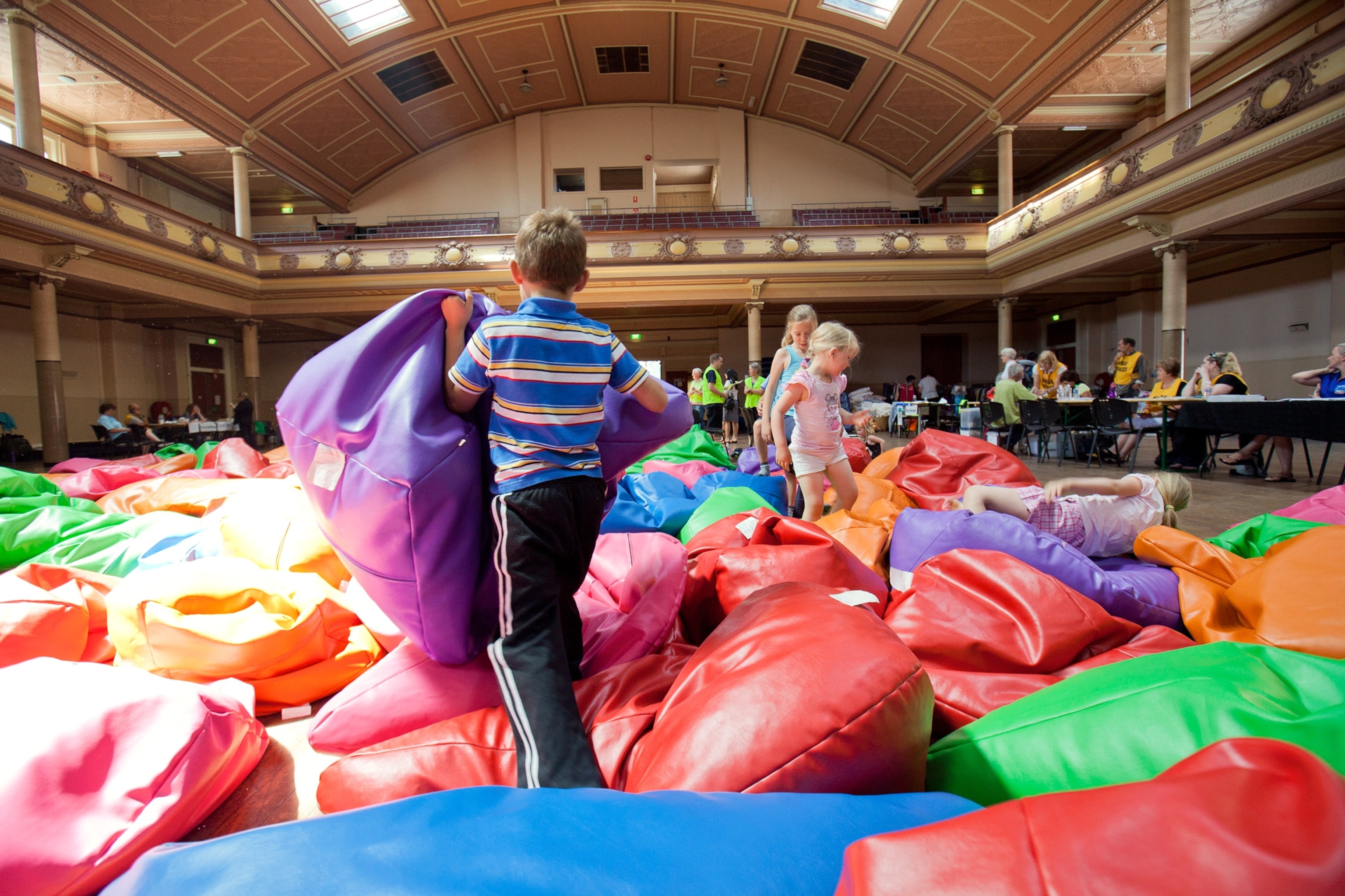 Australia wildfire picture - children play at an evacuation center