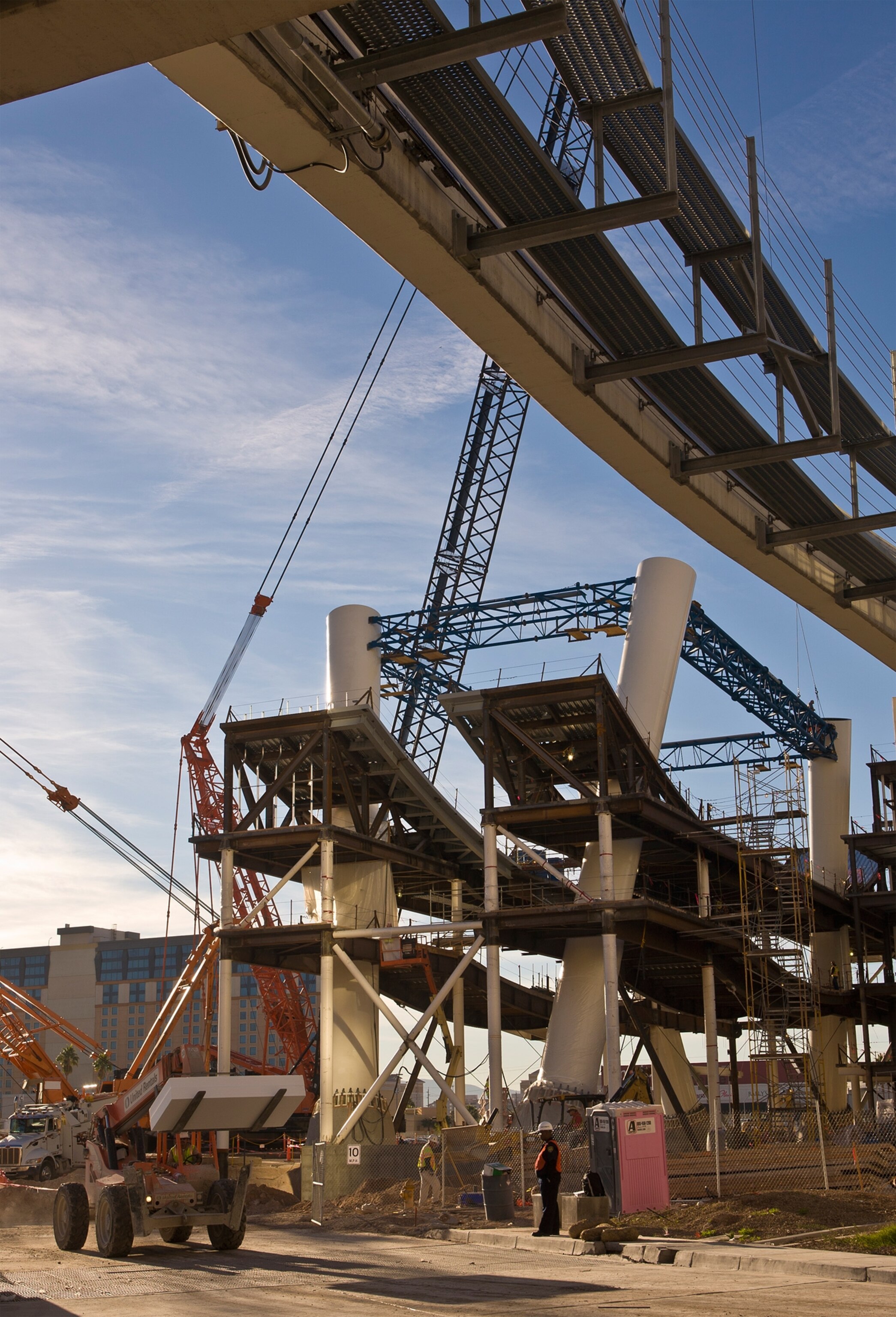 Las Vegas is constructing a giant Ferris wheel.