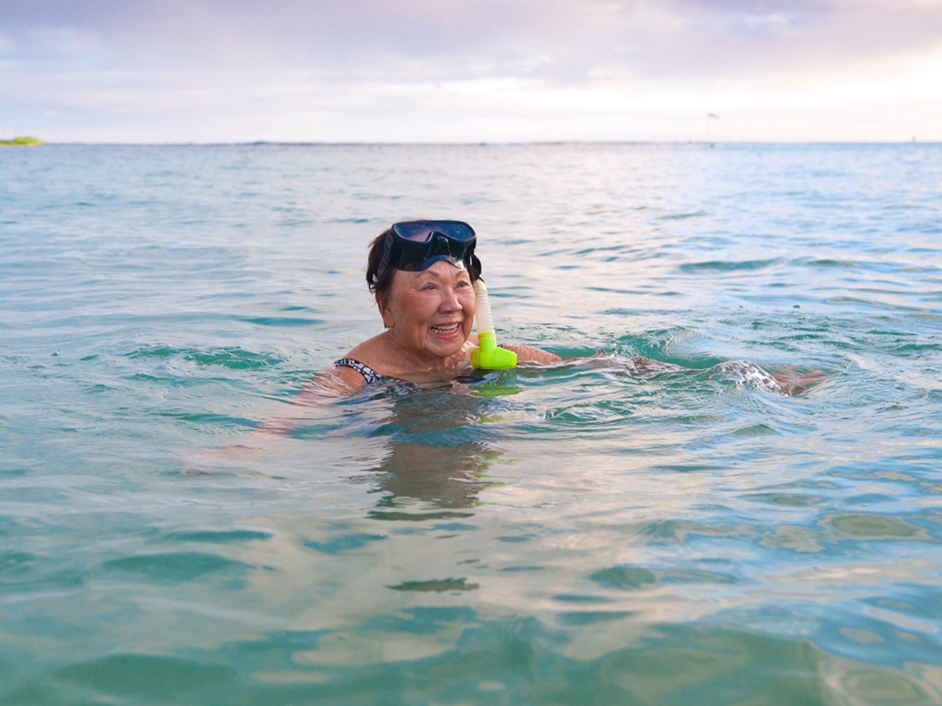 Linda Yuen swimming in Honolulu
