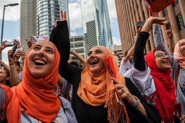 Why Photographer Lynsey Addario Set Out To Break Muslim Stereotypes