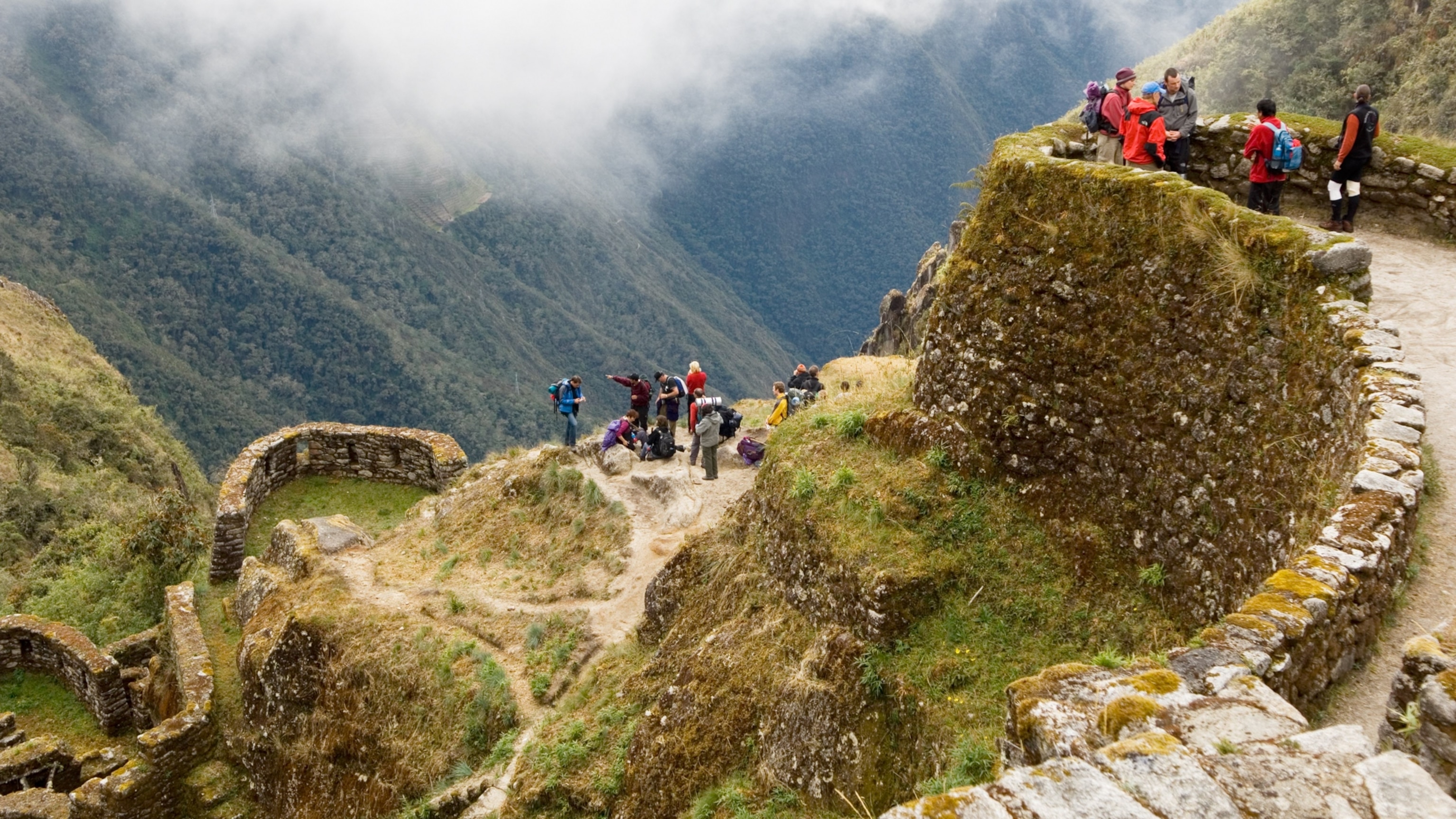 Here’s how to deal with altitude sickness
