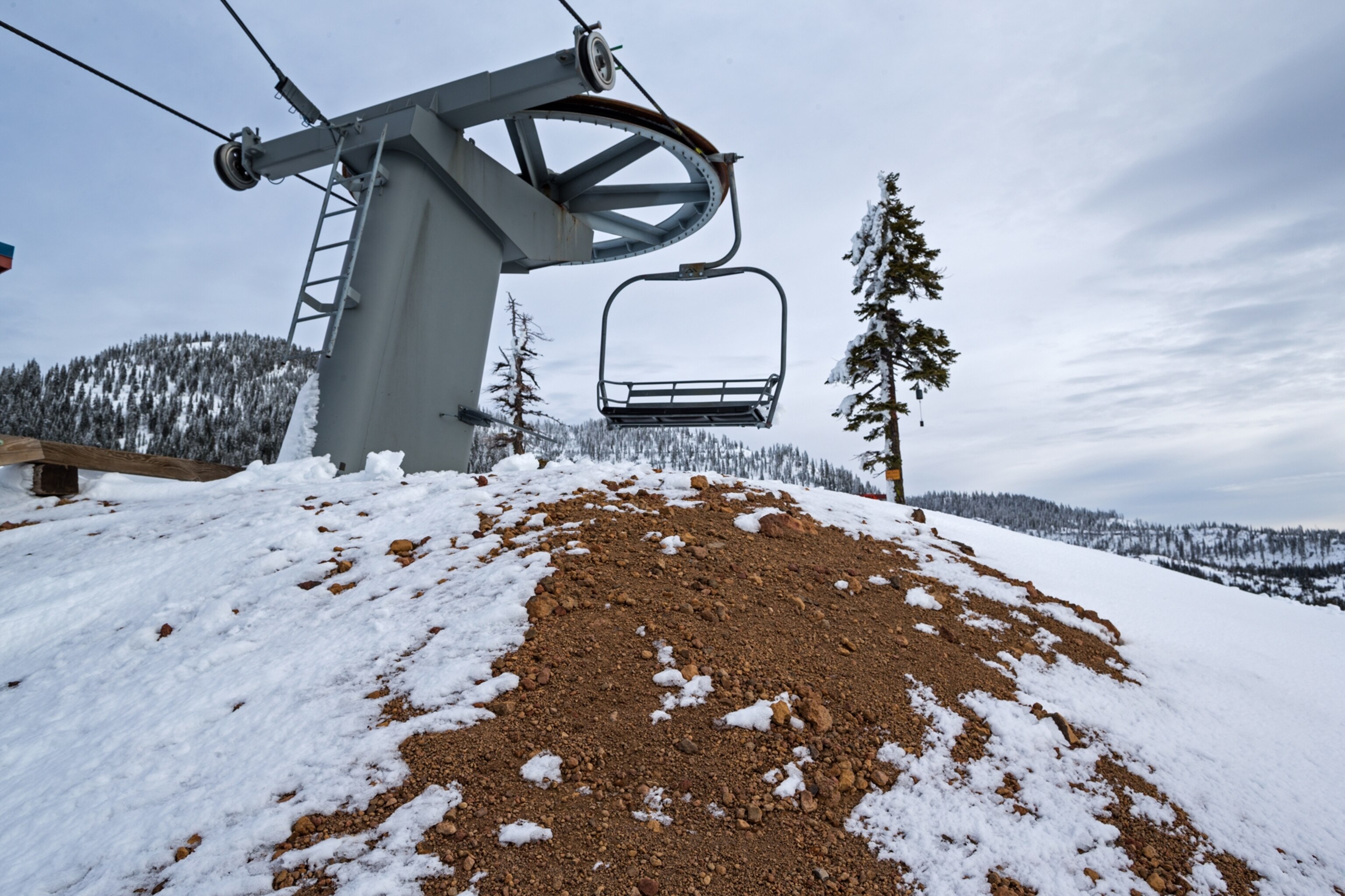 Shasta Lake, is a reservoir in Shasta County, California. It provides Sacramento River flood control below the dam for the Sacramento Valley.