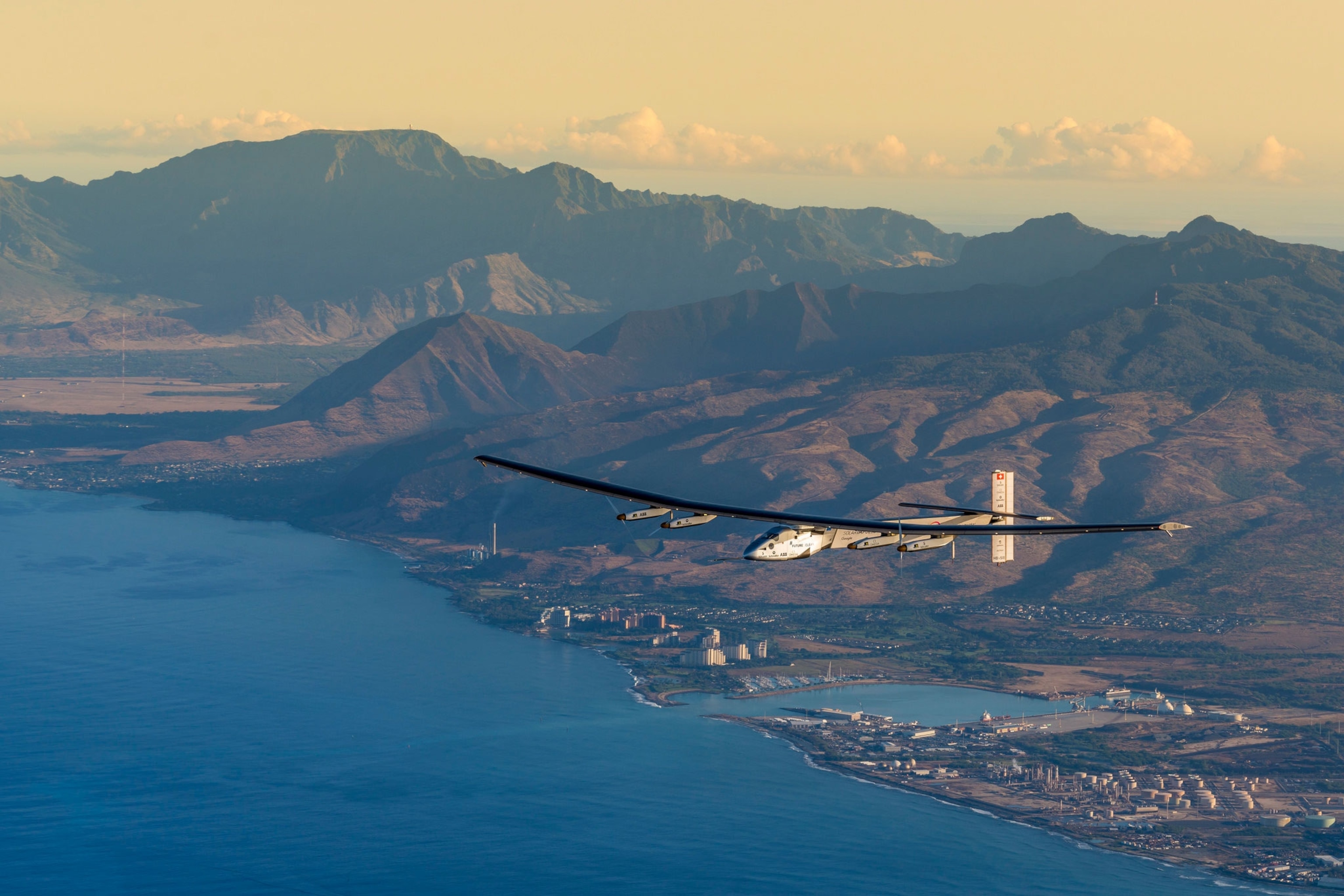 Solar Impulse flying