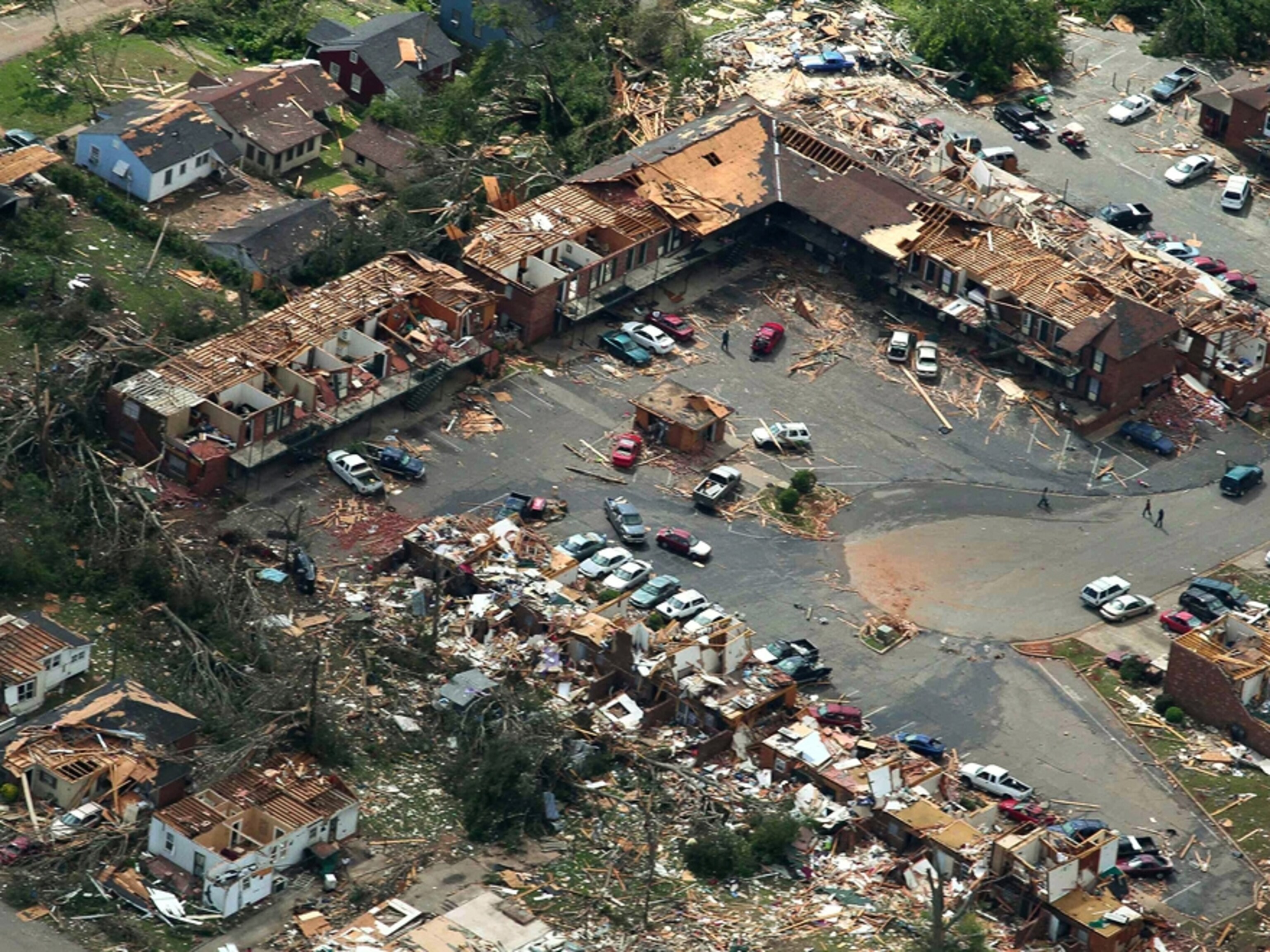 Monster Alabama Tornado Spawned by Rare "Perfect Storm"