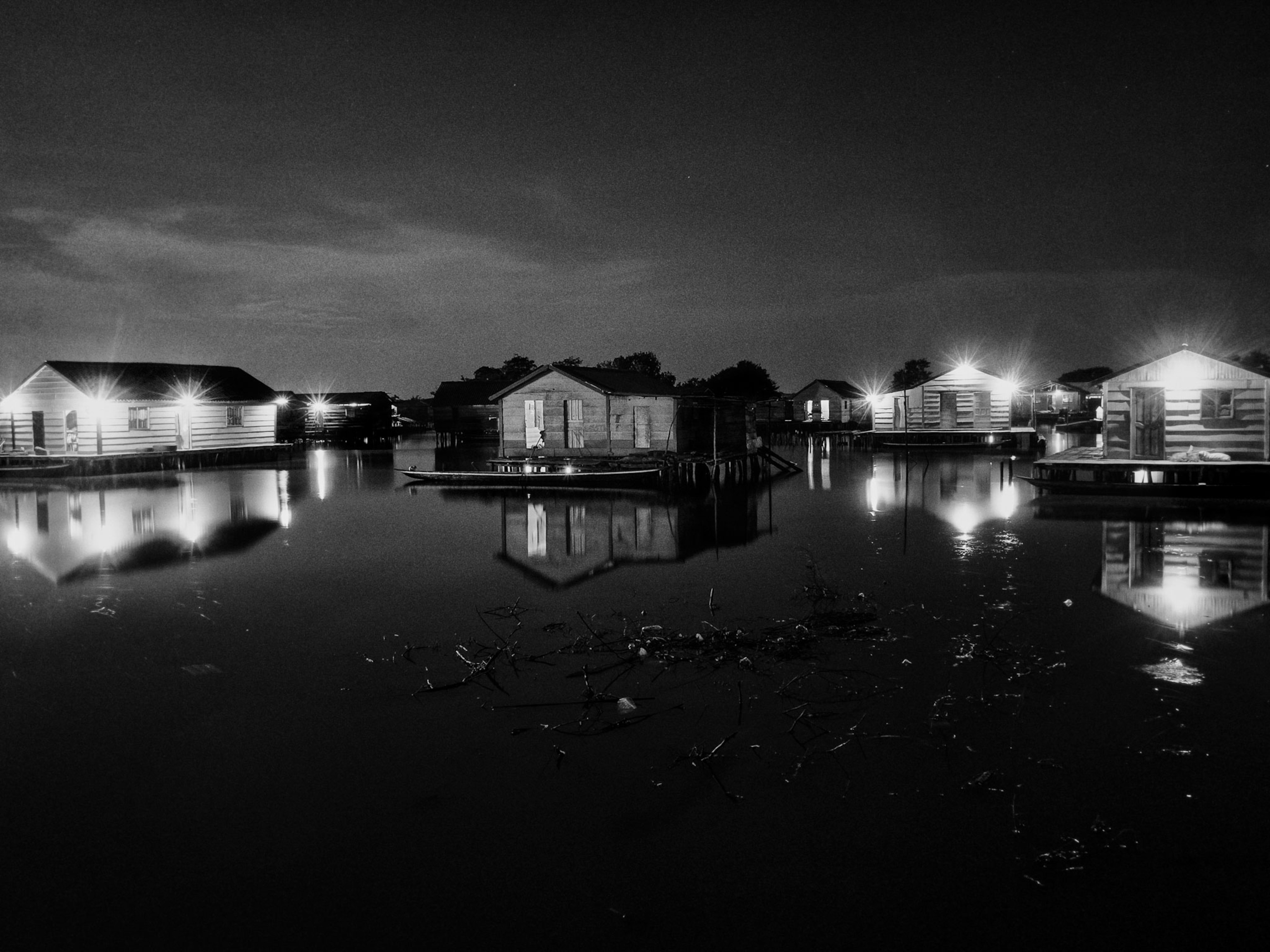 stilted houses in Nueva Venecia, Colombia