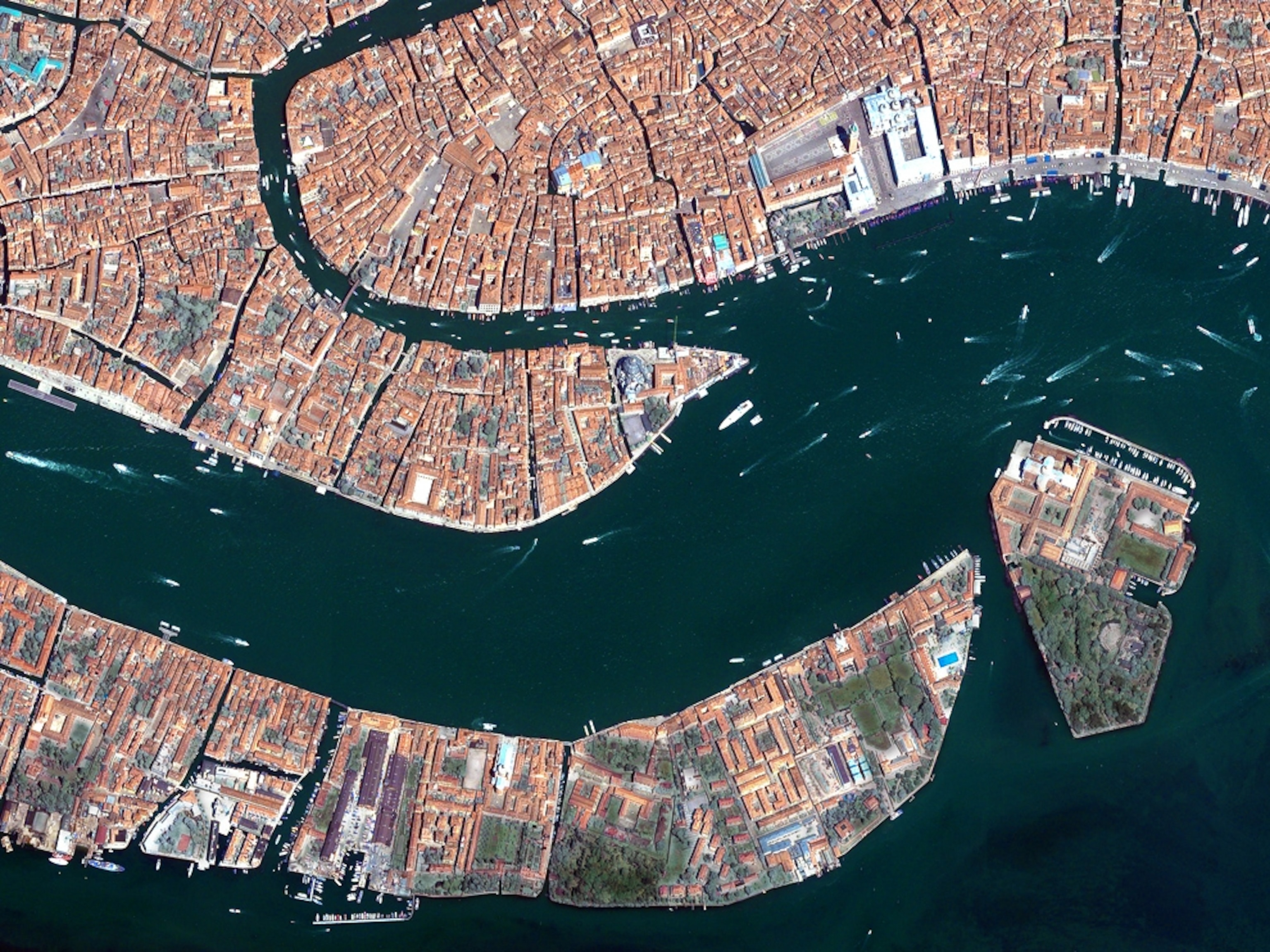 Venice picture: Satellite view of the islands and canals