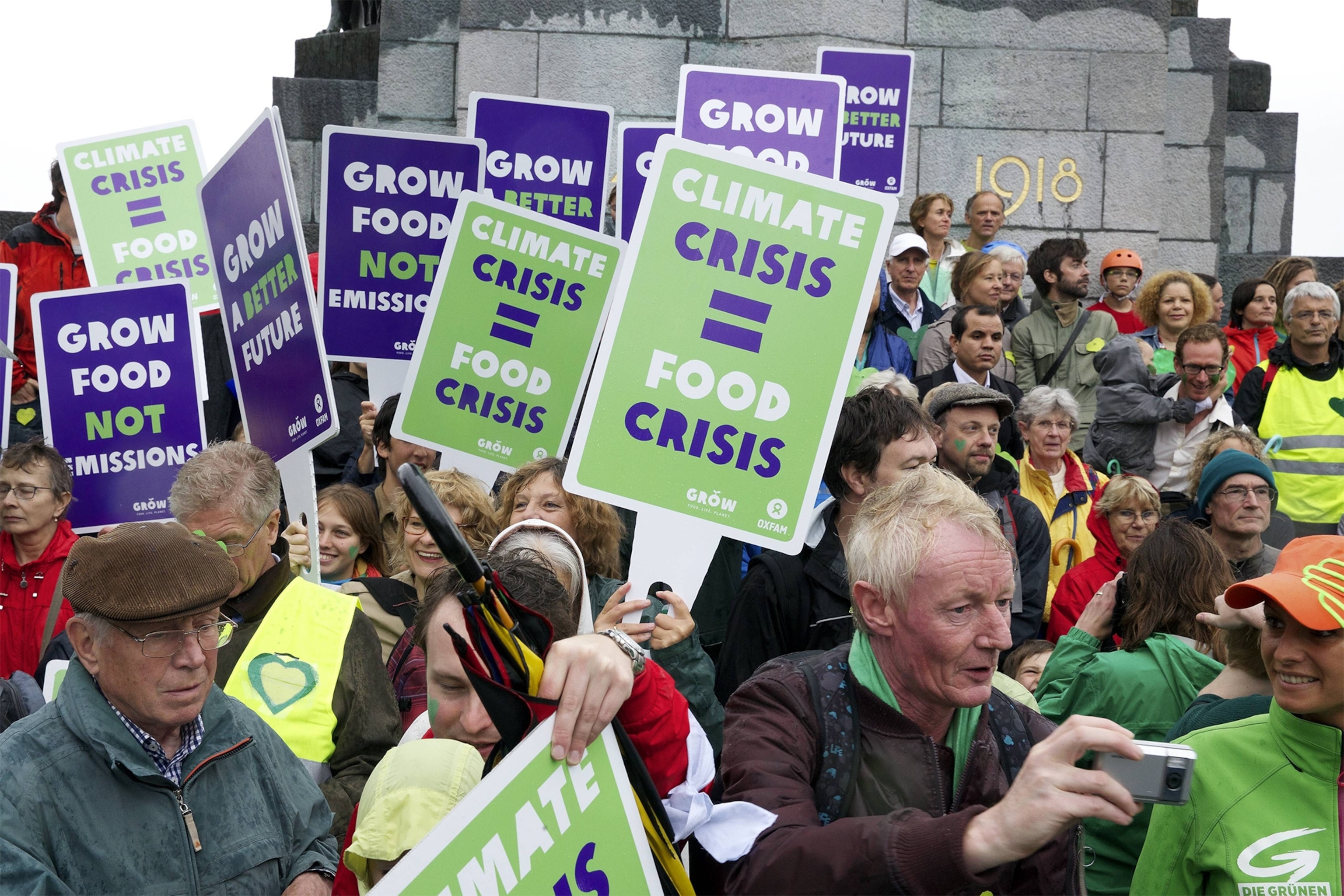 people gathering in Columbus Circle before the People's Climate March in New York.