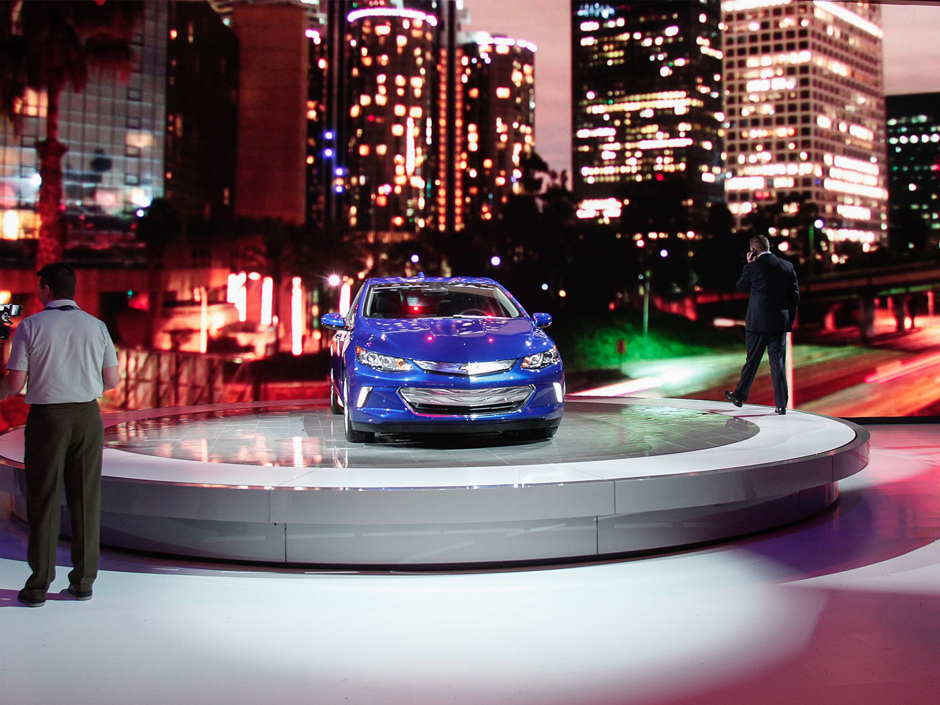 the new Chevrolet Volt at the Detroit Auto Show