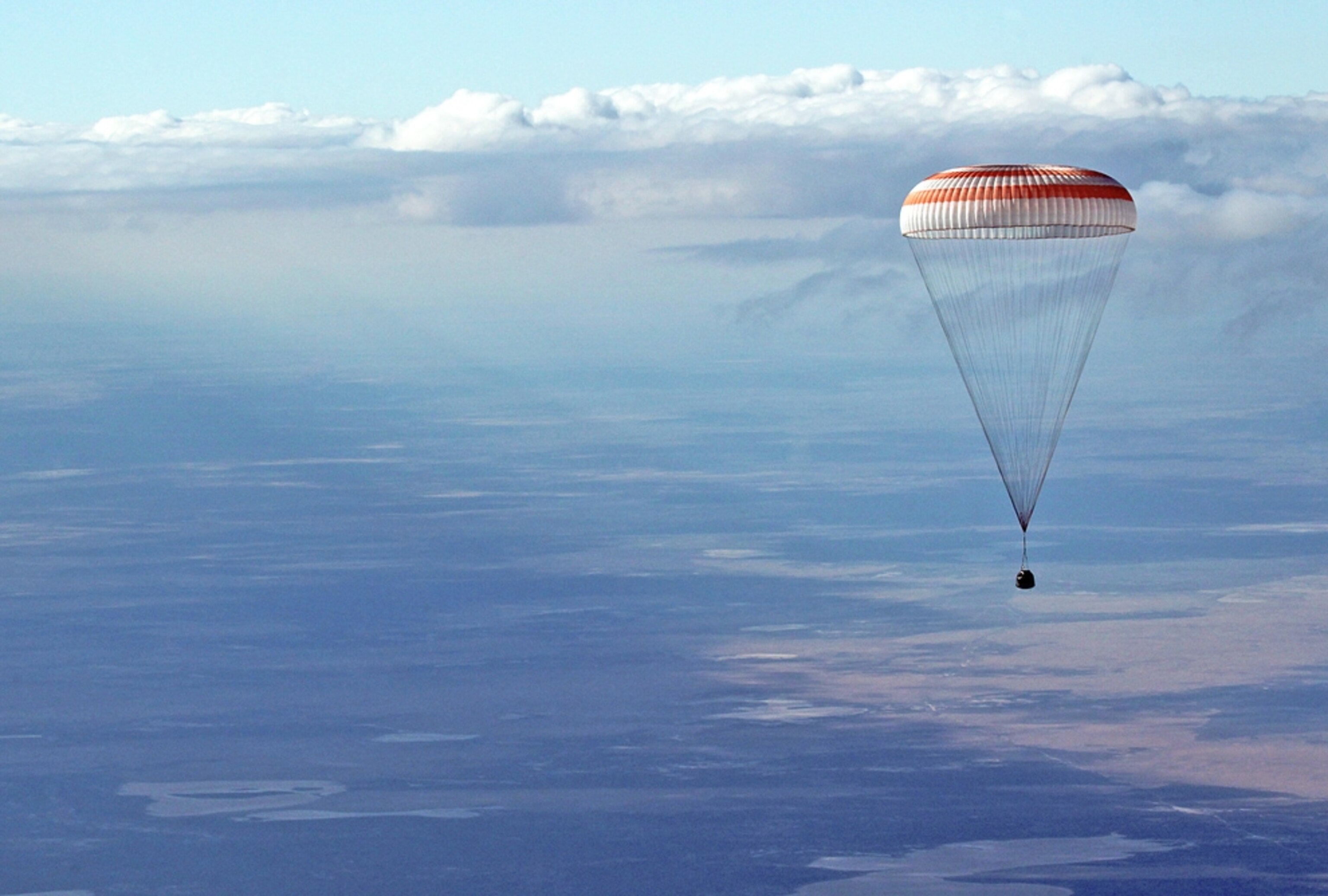 Soyuz picture: A Russian spacecraft drifting back to Earth
