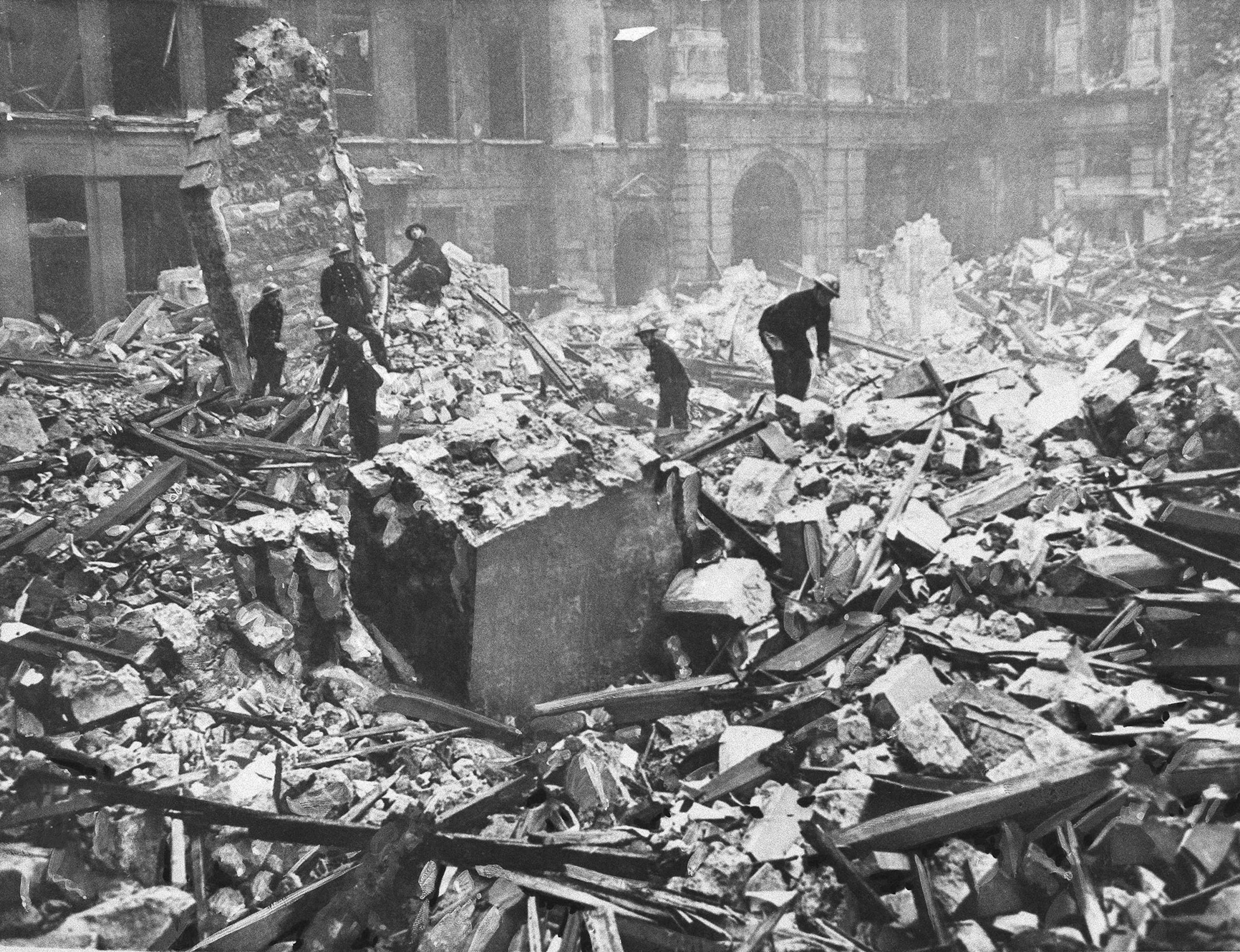 the destruction after the Blitz in London