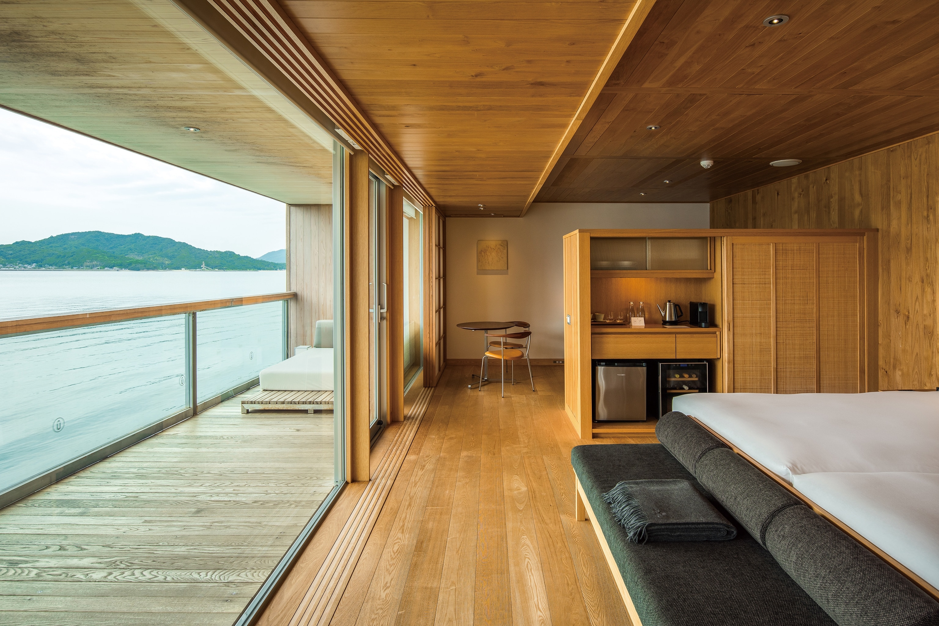 guntû cabin inside look