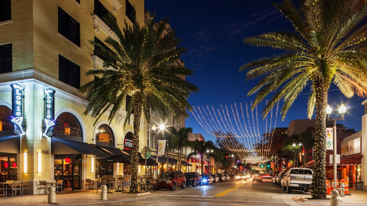 Вест палм бич флорида. Вест палм бич. Вест палм. Палм бич сша. Палм-бич флорида.