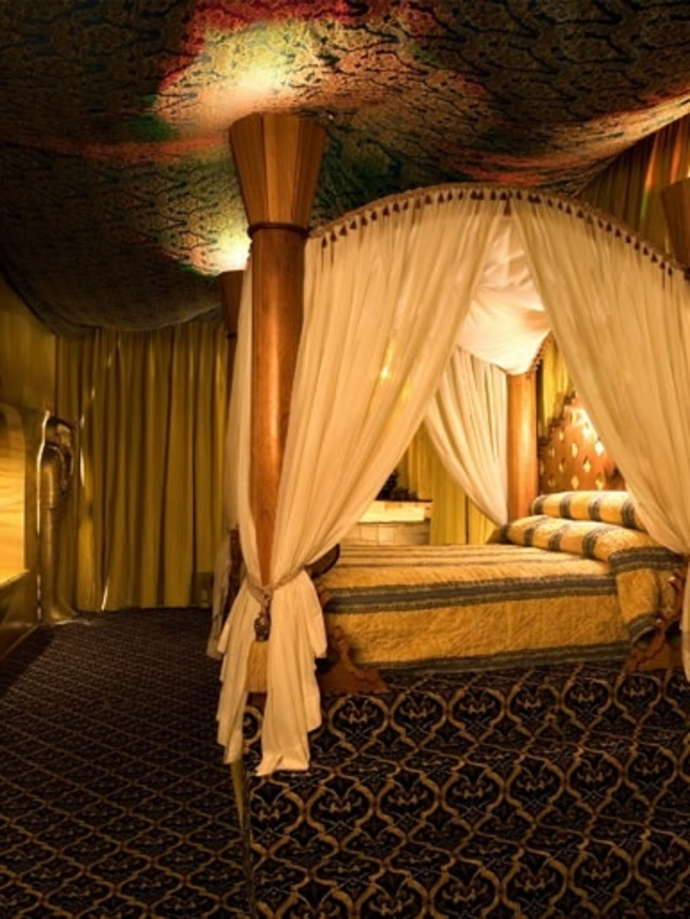 Egyptian in California's Victorian Mansion