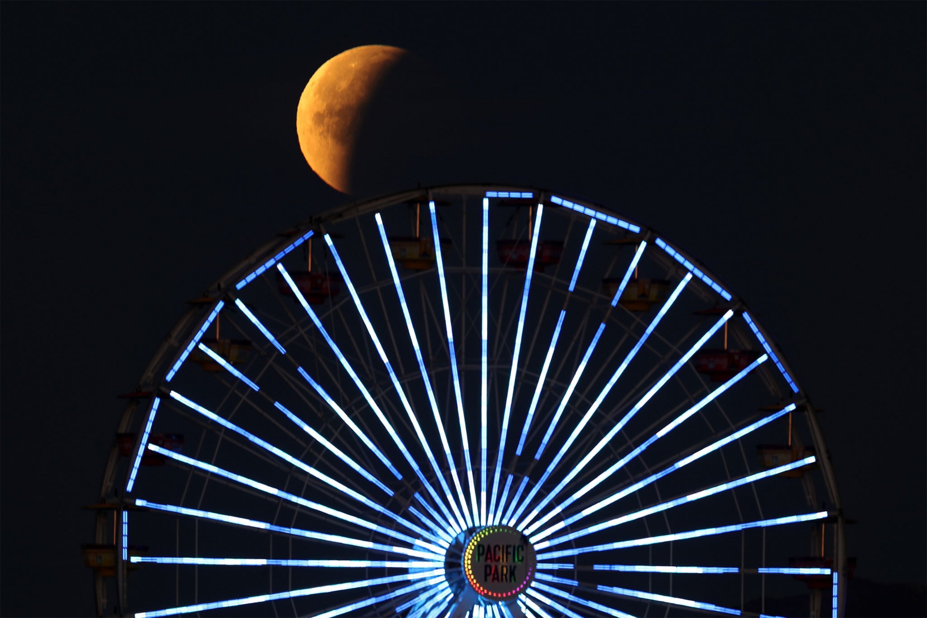 2018 Lunar Eclipse Pictures: See the Super Blue Blood Moon