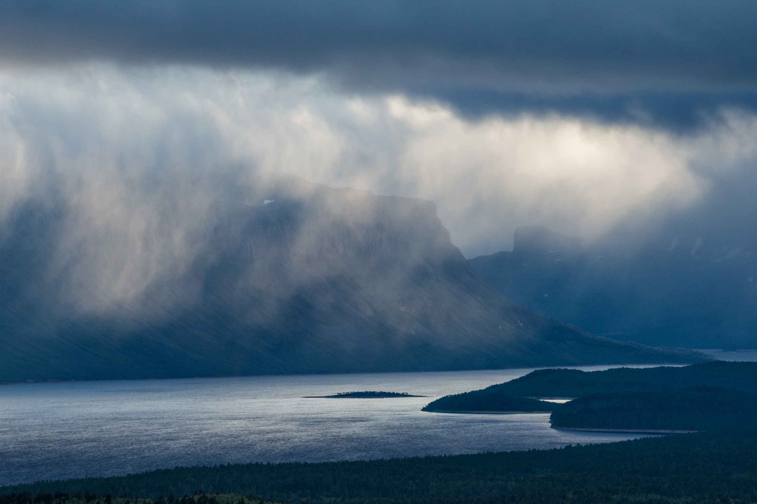 Satihaure Lake in Sjaunja Nature Reserve